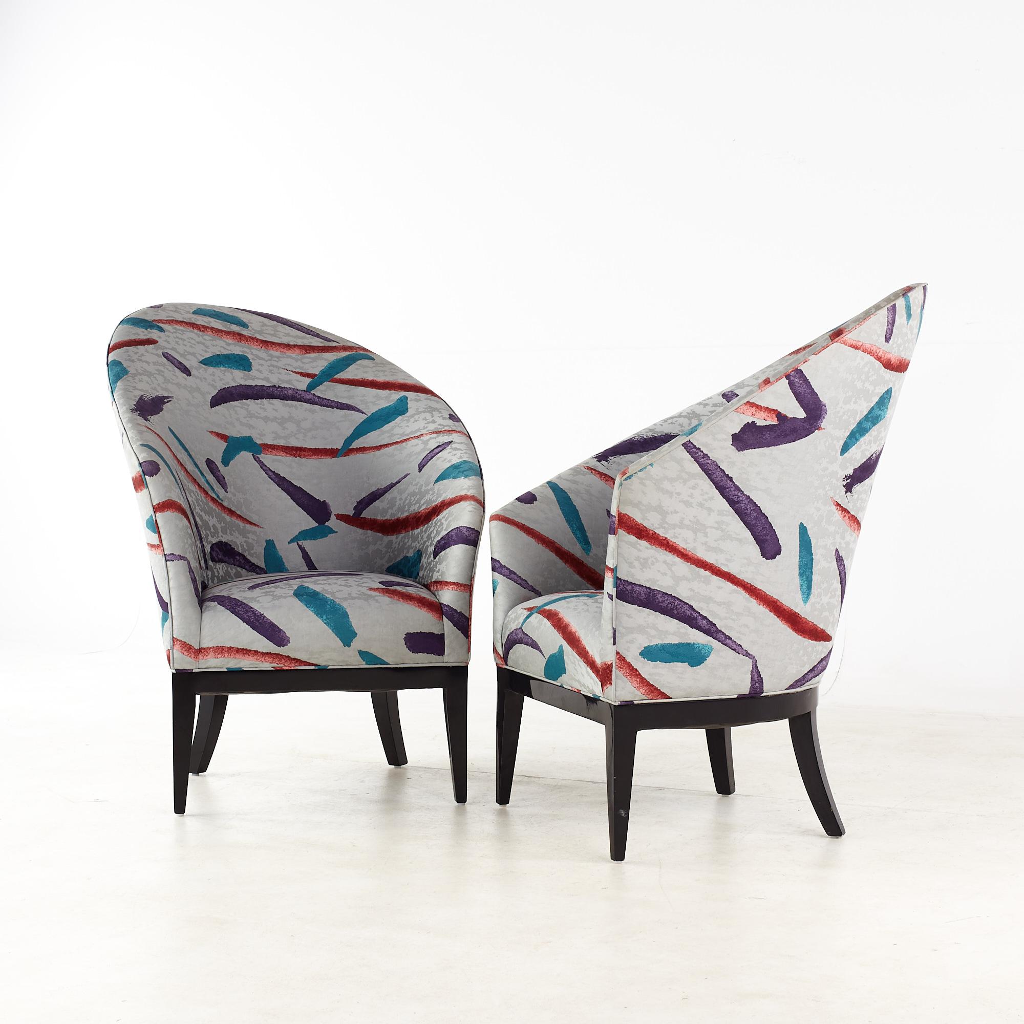 Moderne Paire de fauteuils de salon baril Interior Crafts en vente