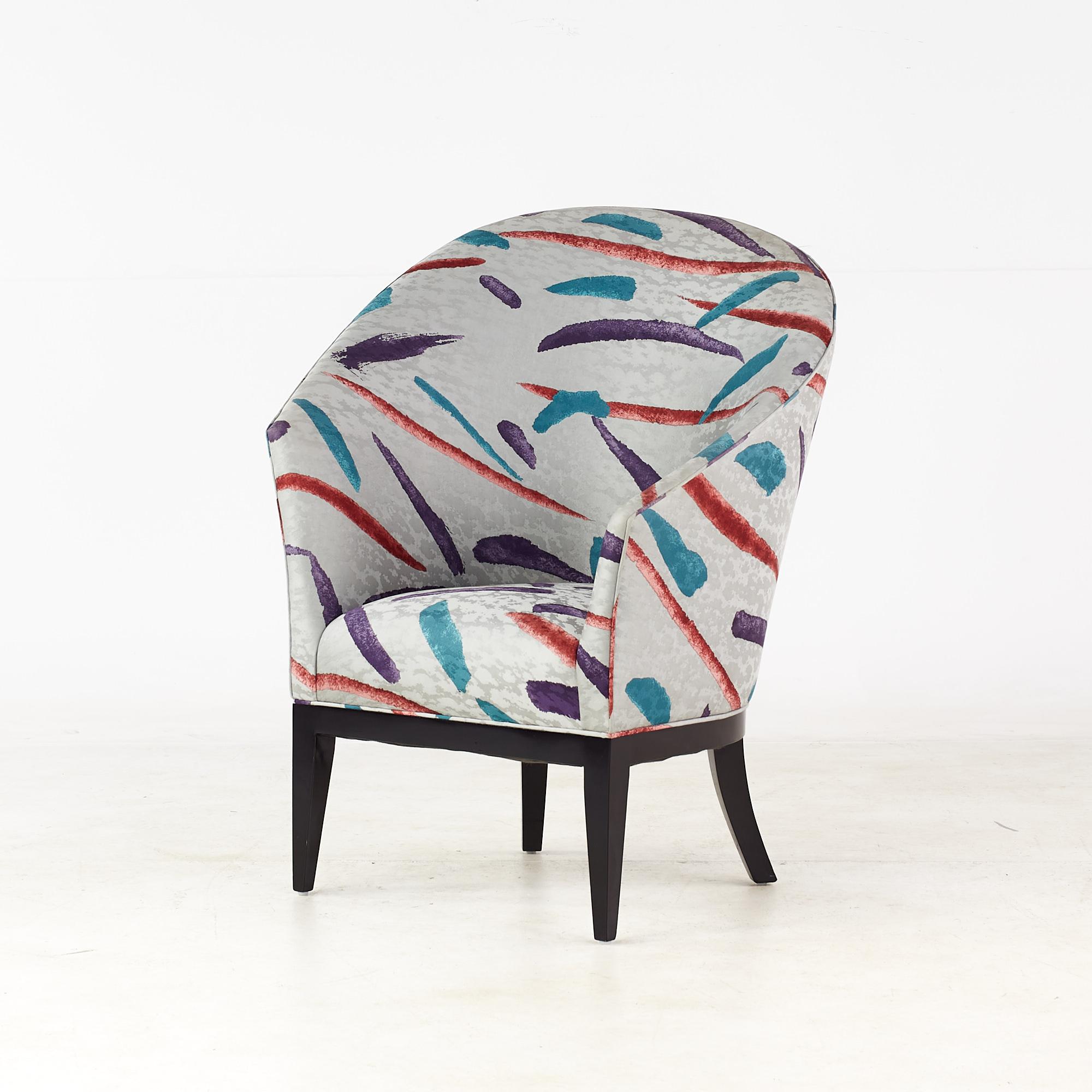 XXIe siècle et contemporain Paire de fauteuils de salon baril Interior Crafts en vente