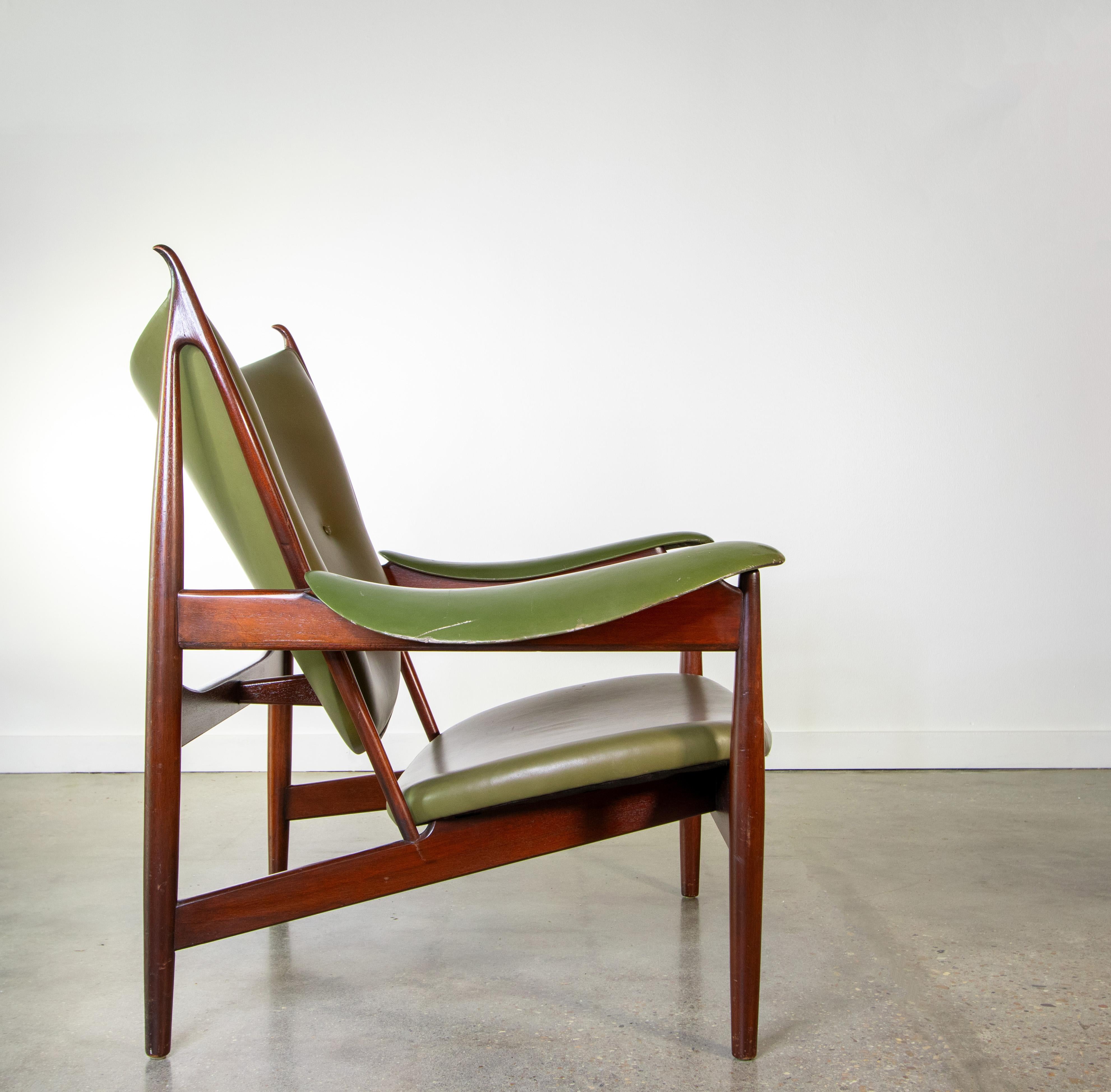 Fin du 20e siècle Chaise de chef de file Interior Crafts pour « Strikture » d'après Finn Juhl, fin des années 1990 en vente