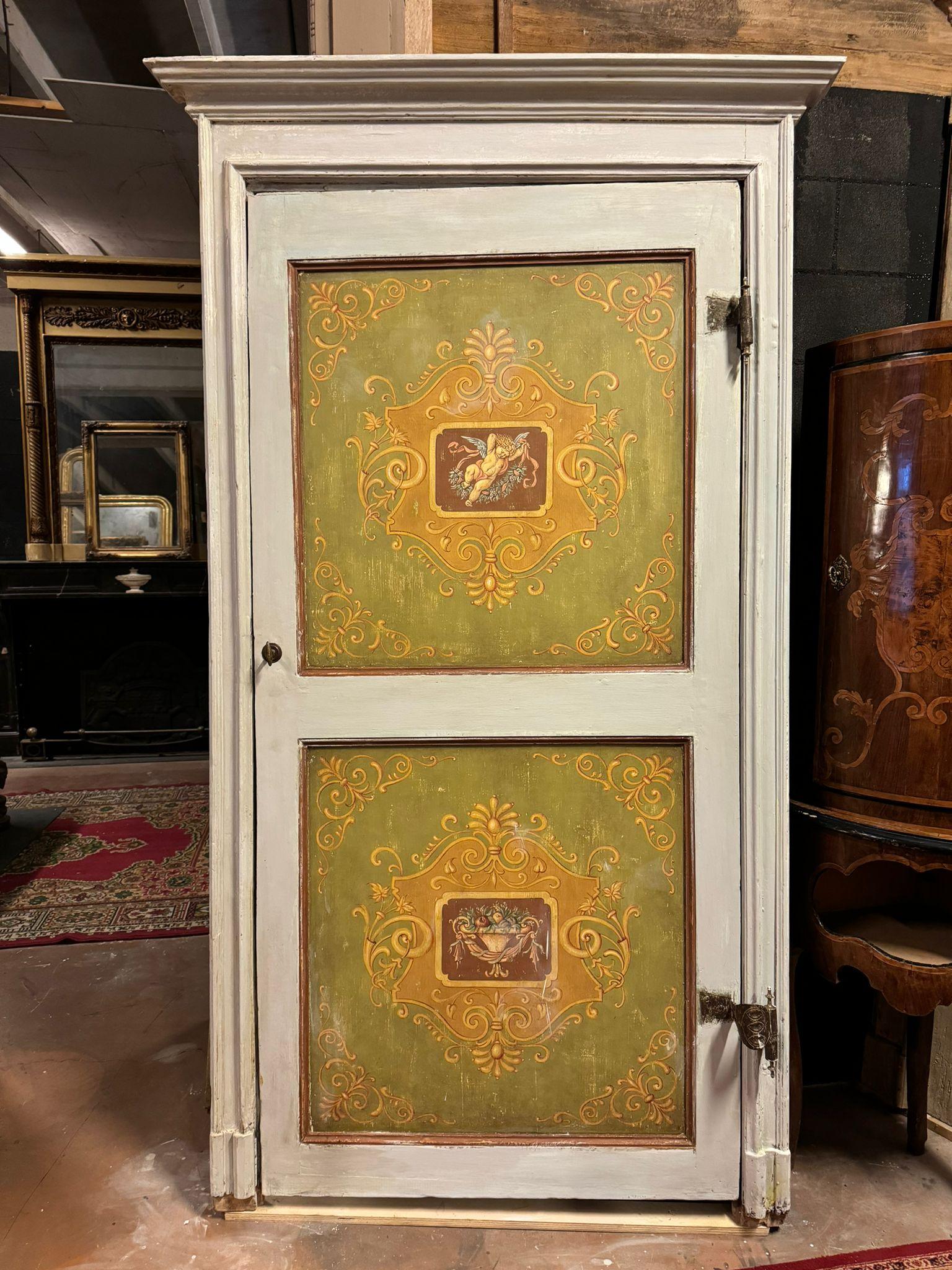 Puerta interior de madera lacada y pintada con querubines, Italia Italiano en venta