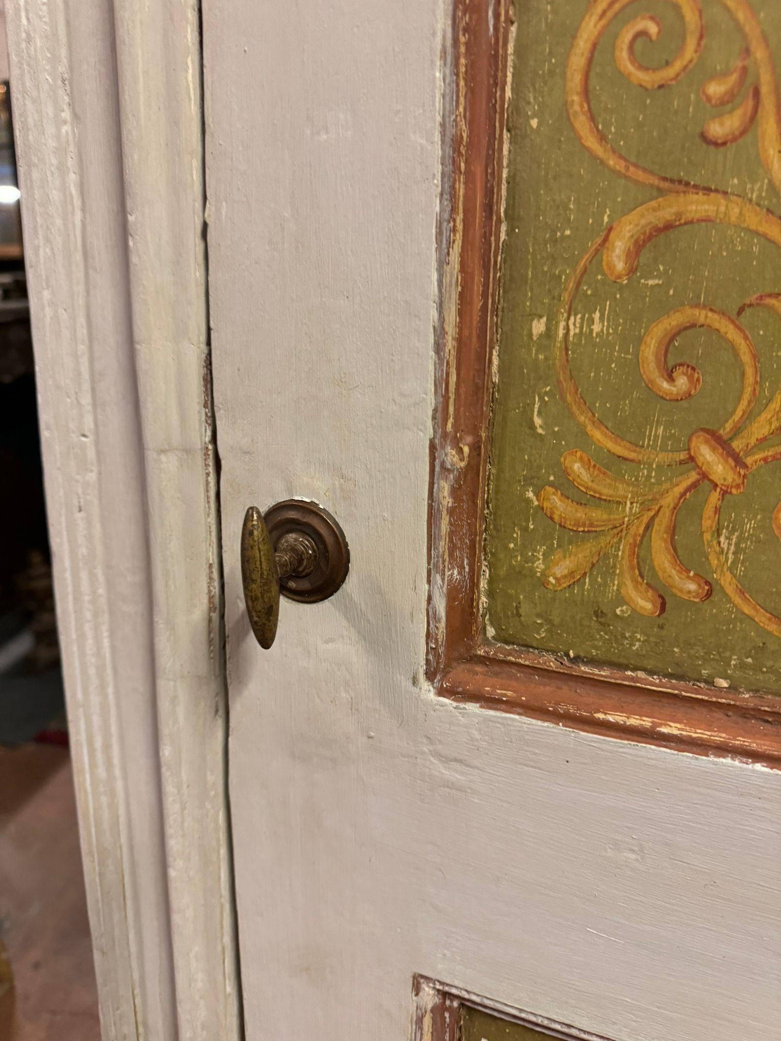 Puerta interior de madera lacada y pintada con querubines, Italia en Bueno estado para la venta en Cuneo, Italy (CN)
