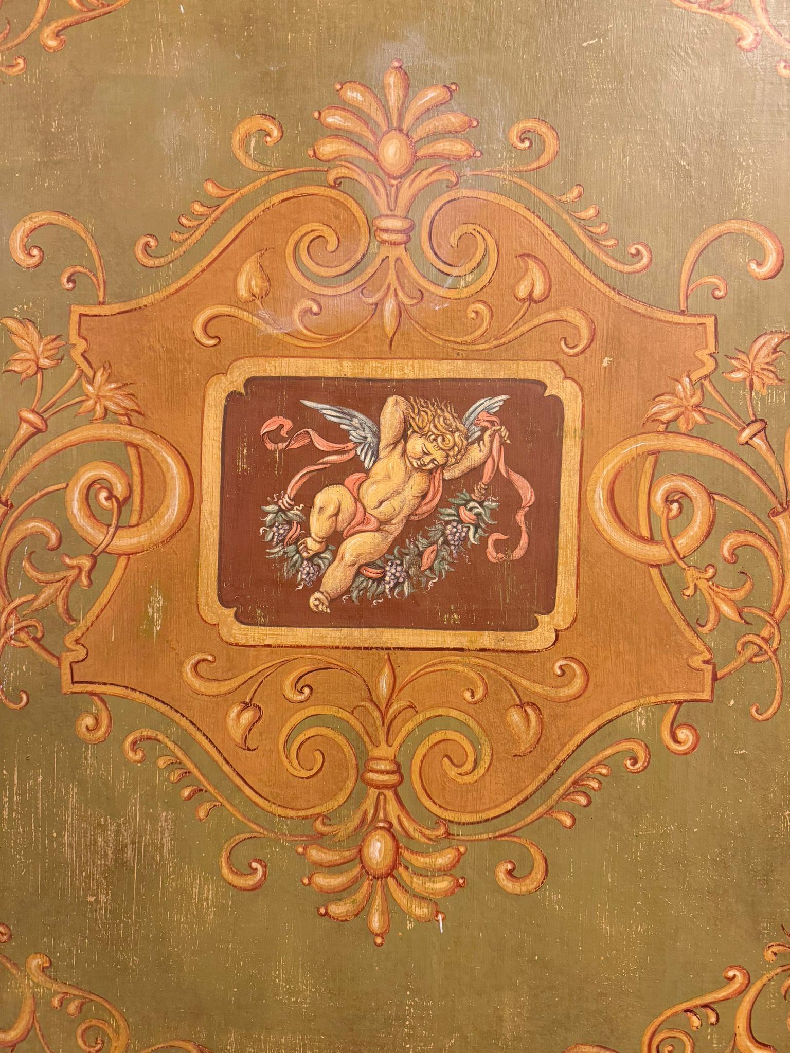 Puerta interior de madera lacada y pintada con querubines, Italia siglo XVIII y antes en venta