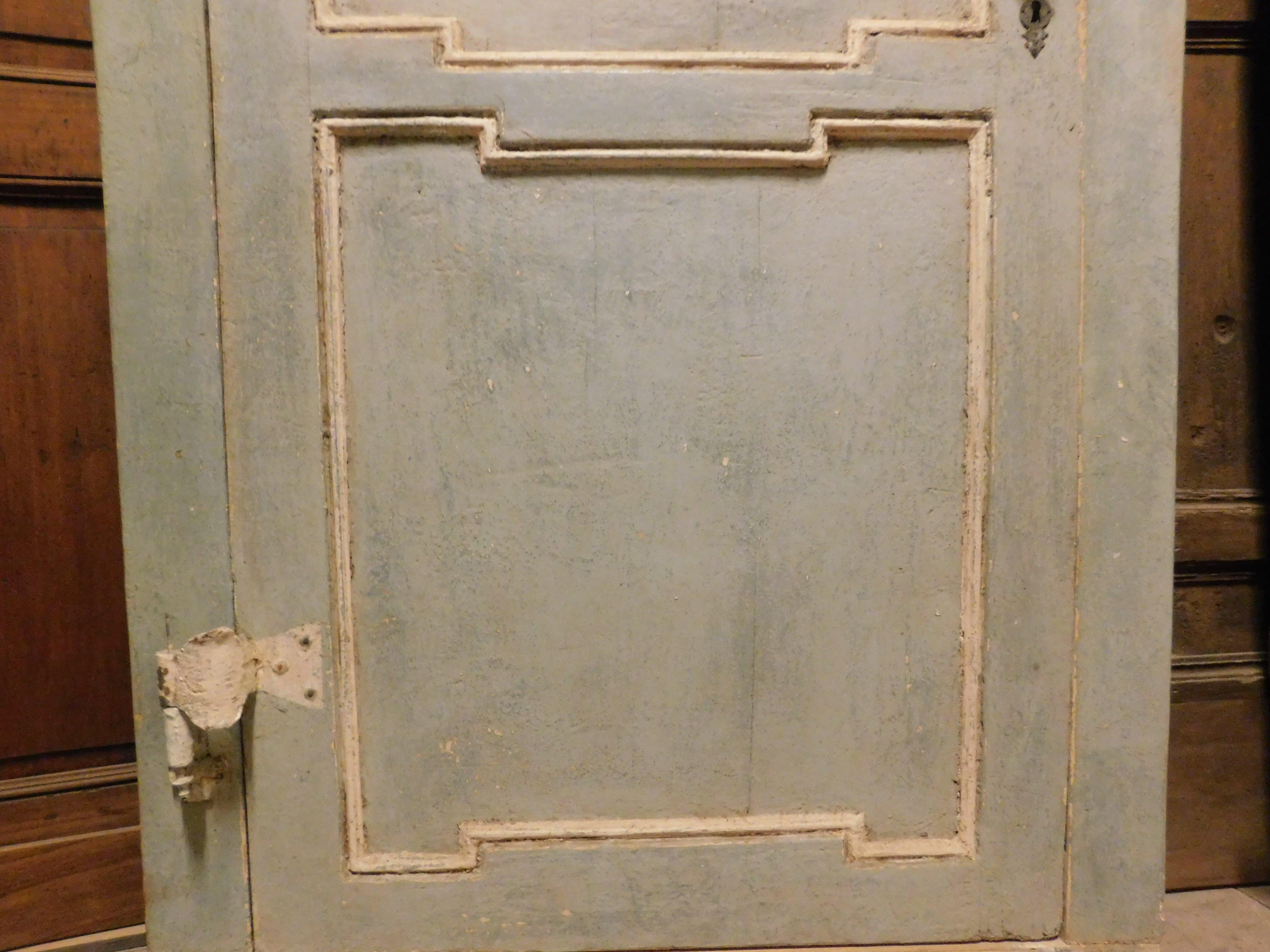 Interior door in light blue lacquered wood with frame, Italy In Good Condition For Sale In Cuneo, Italy (CN)