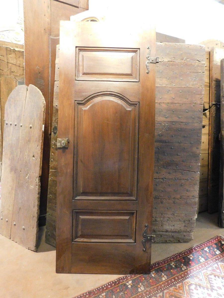 Puerta interior, panel de nogal de una hoja, con panel pintado, Italia en venta 3
