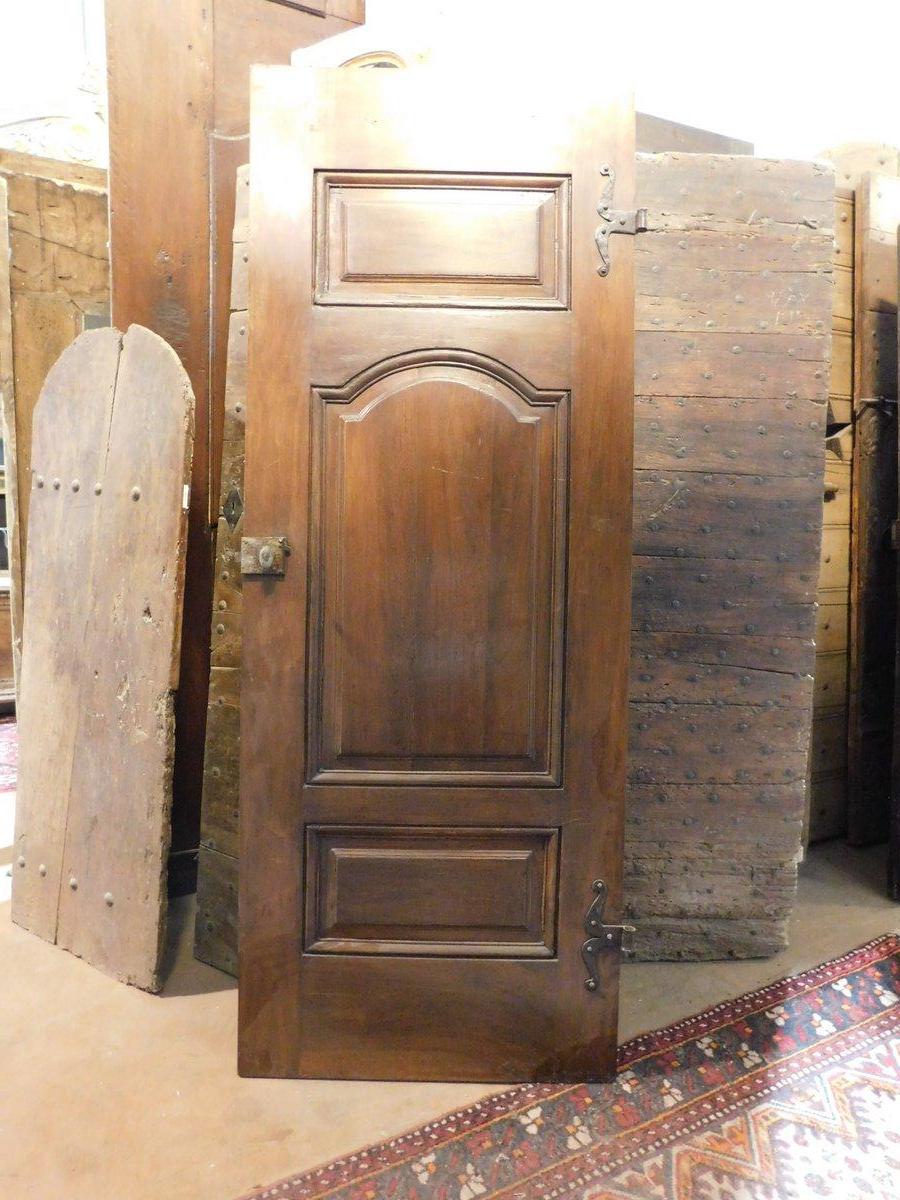 Puerta interior, panel de nogal de una hoja, con panel pintado, Italia en venta 4