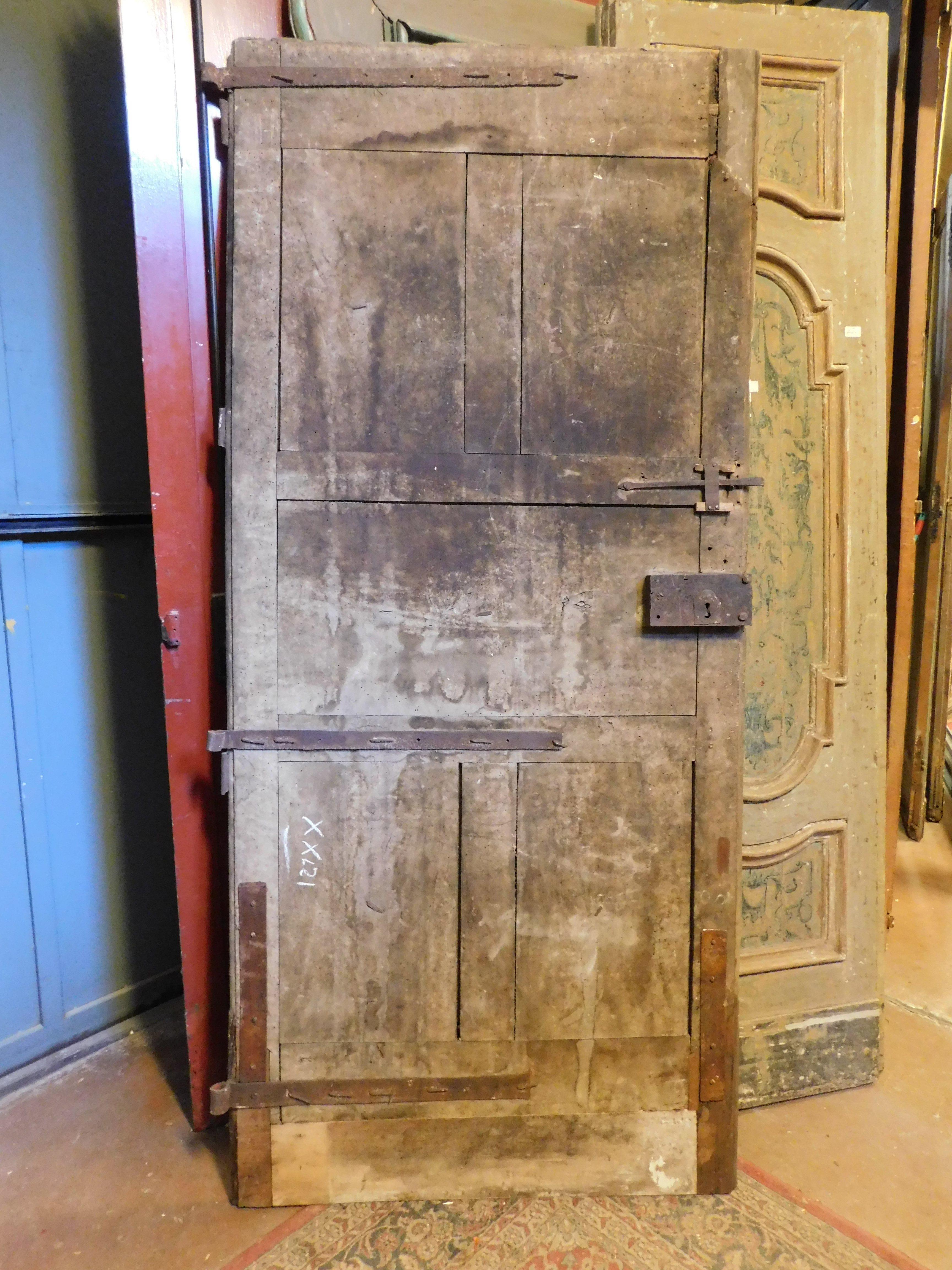 Interior wooden door with diamond-shaped carved panels, Italy For Sale 3