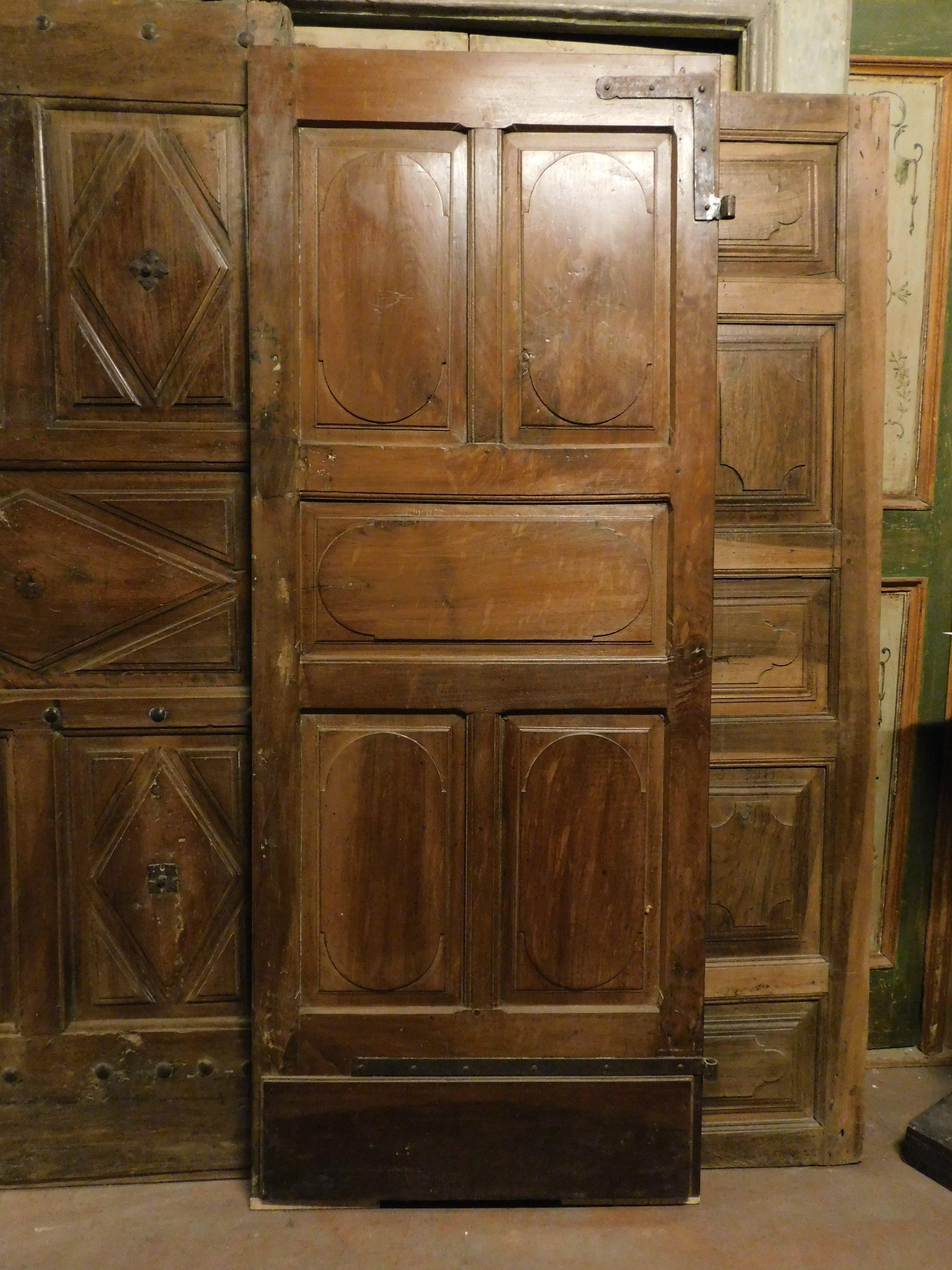 Interiornal old door, in walnut, richly carved on both sides, Milan (Italy) For Sale 1