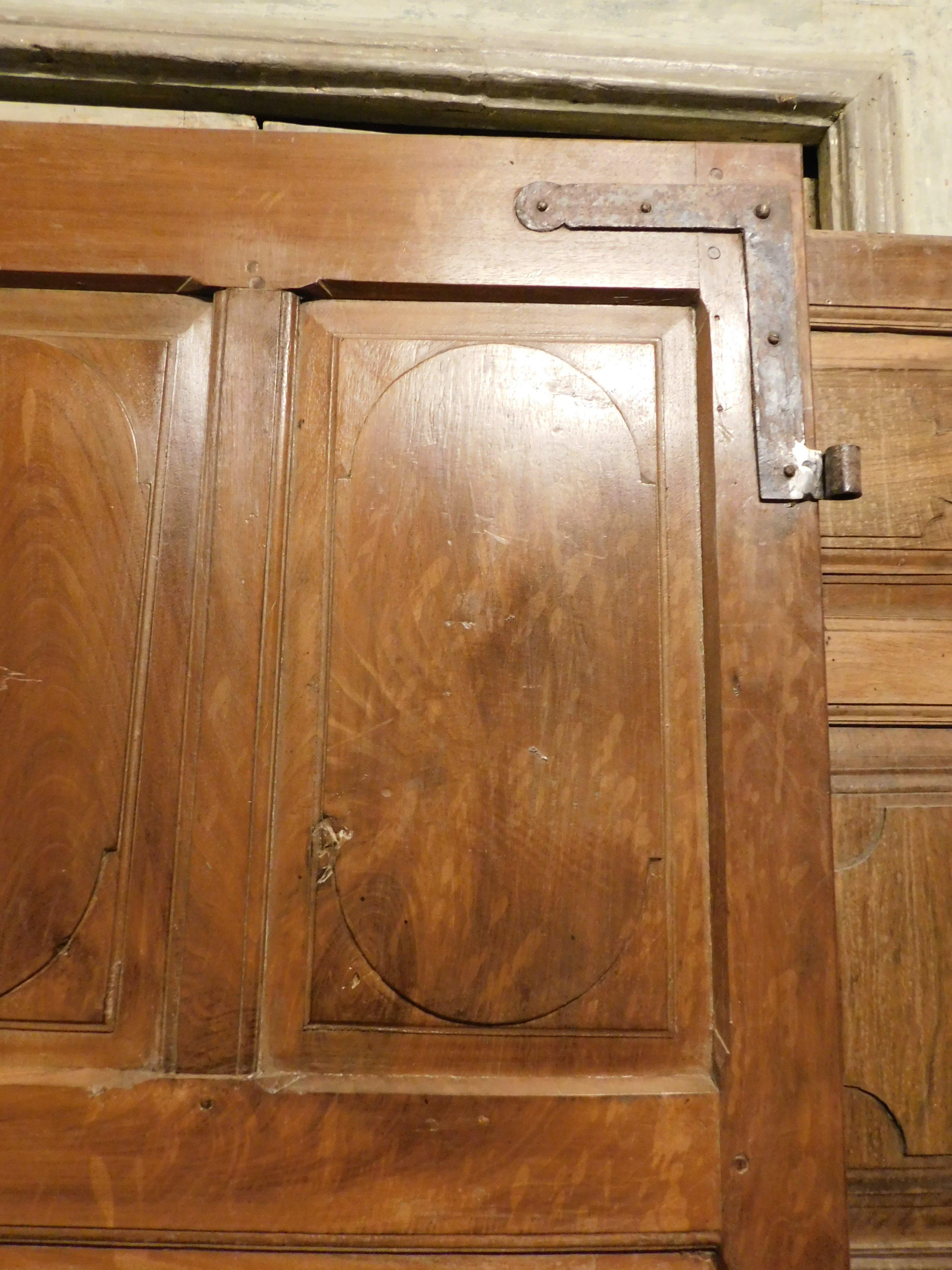 Interiornal old door, in walnut, richly carved on both sides, Milan (Italy) For Sale 2