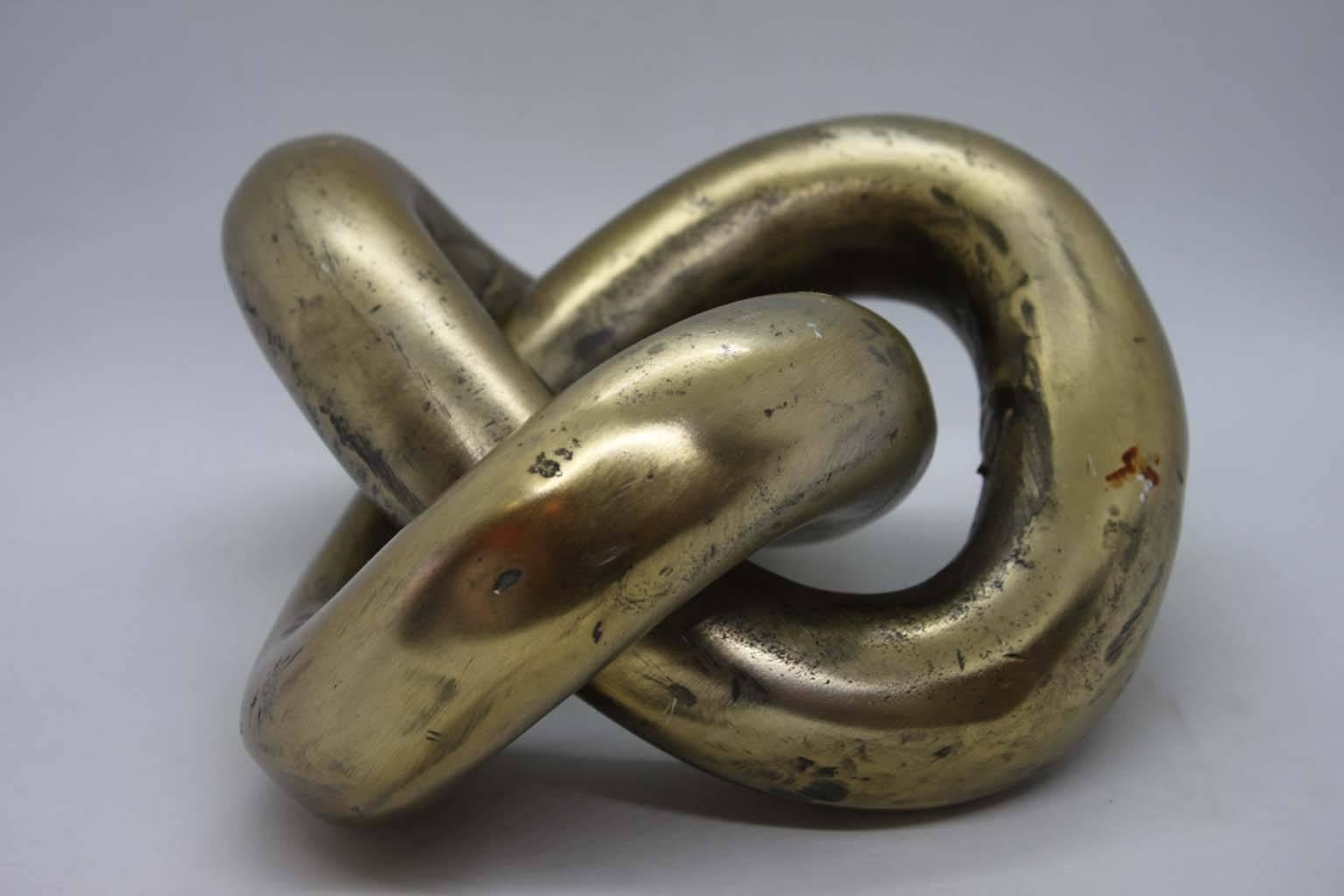 Interlaced Chain Paperweight Sculpture In Excellent Condition In Marseille, FR