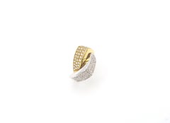 Interlocking 2-Tone 18 Karat White and Yellow Gold Band Ring