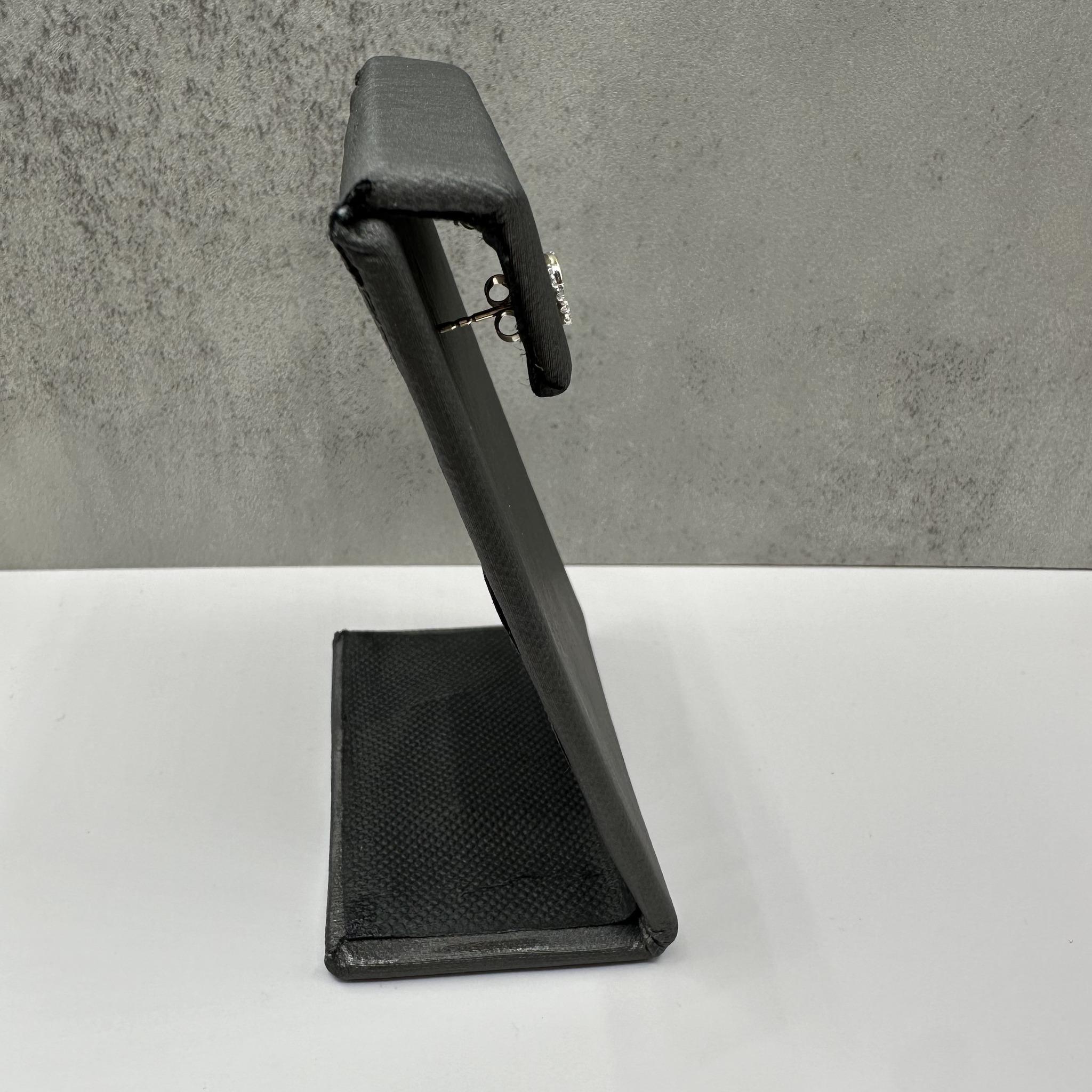 Taglio singolo Orecchini con diamanti a cerchio intrecciato in oro giallo 10kt - 0,10ctw, nuovi in vendita