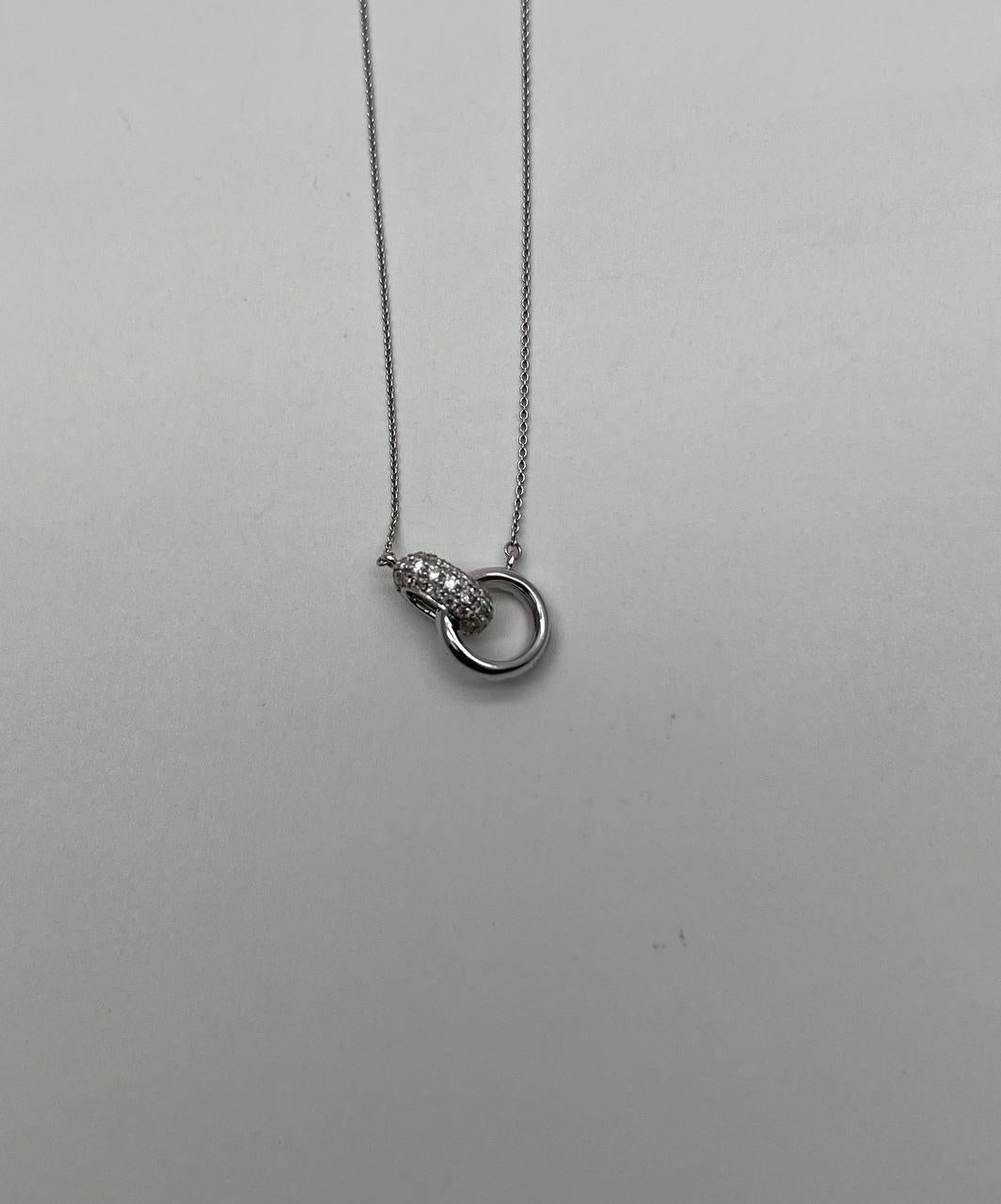 Anelli a cerchio Whiting Motivo aureola con diamanti Collana in oro bianco 18 carati In condizioni Nuovo in vendita a Oakton, VA