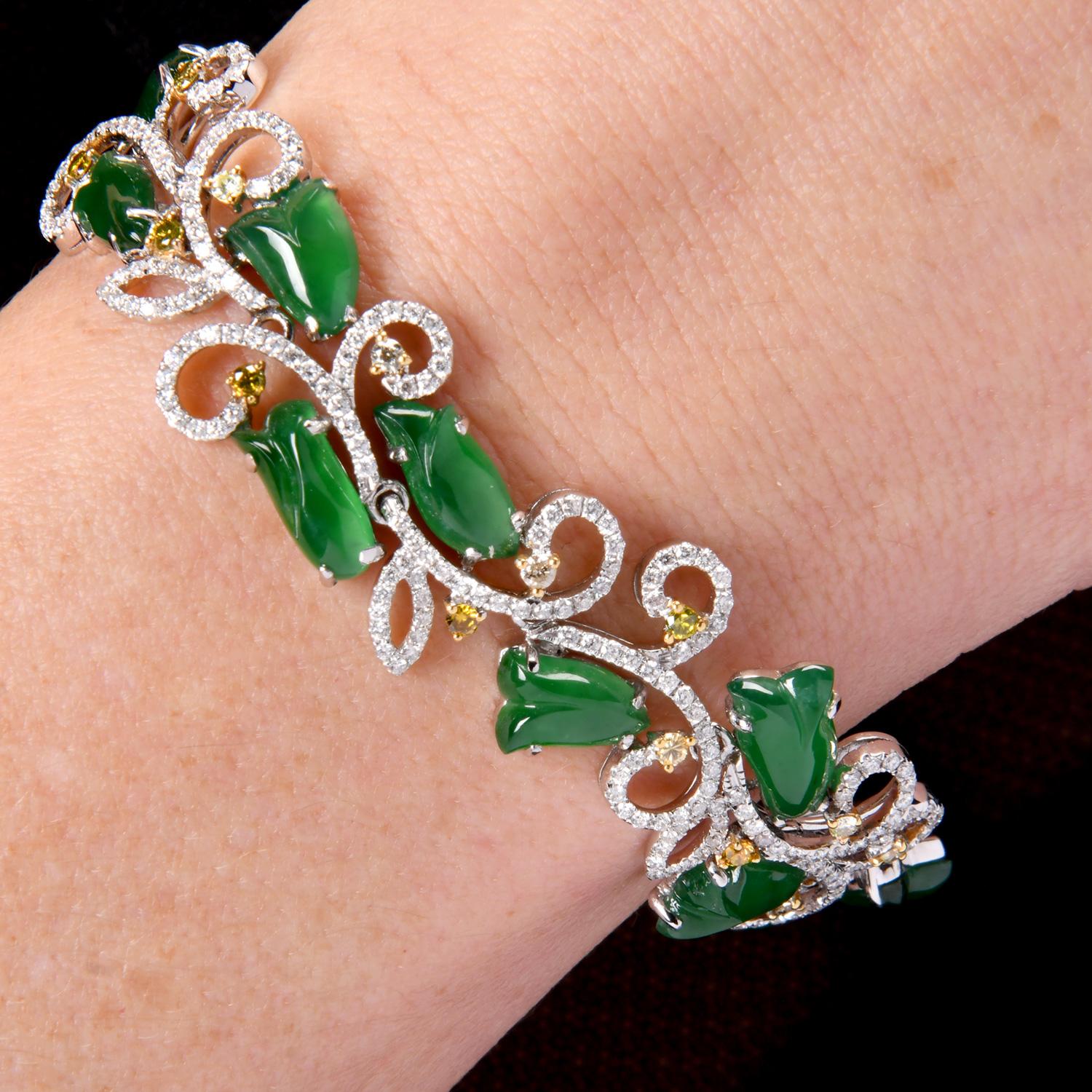 Ineinandergreifendes Diamant-Tulpen-Motiv Jade  18k Breite Gold  Armbänder 2