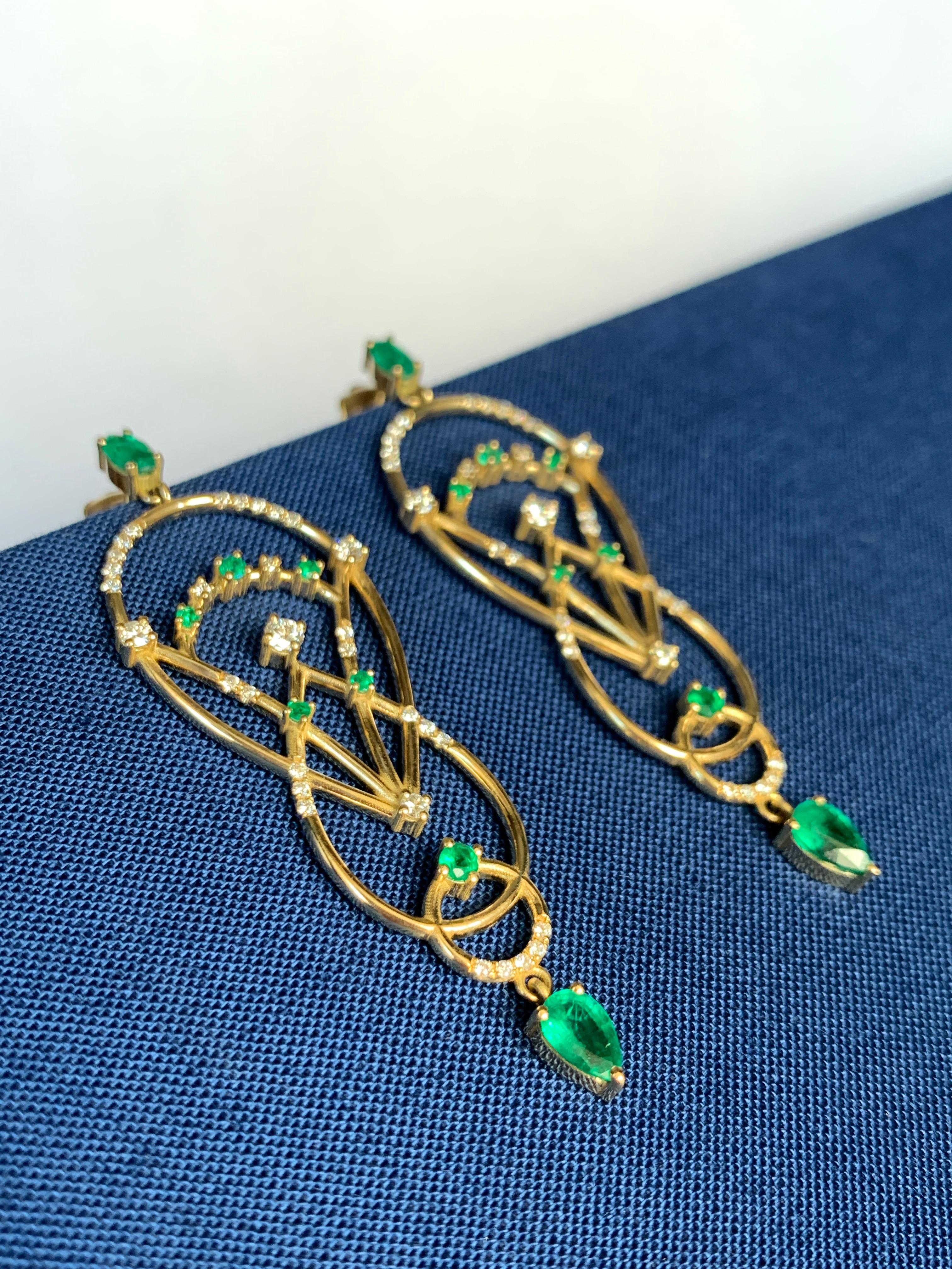 Pear Cut Interlocking Geometry Emerald and Diamond Gold Pear Earrings