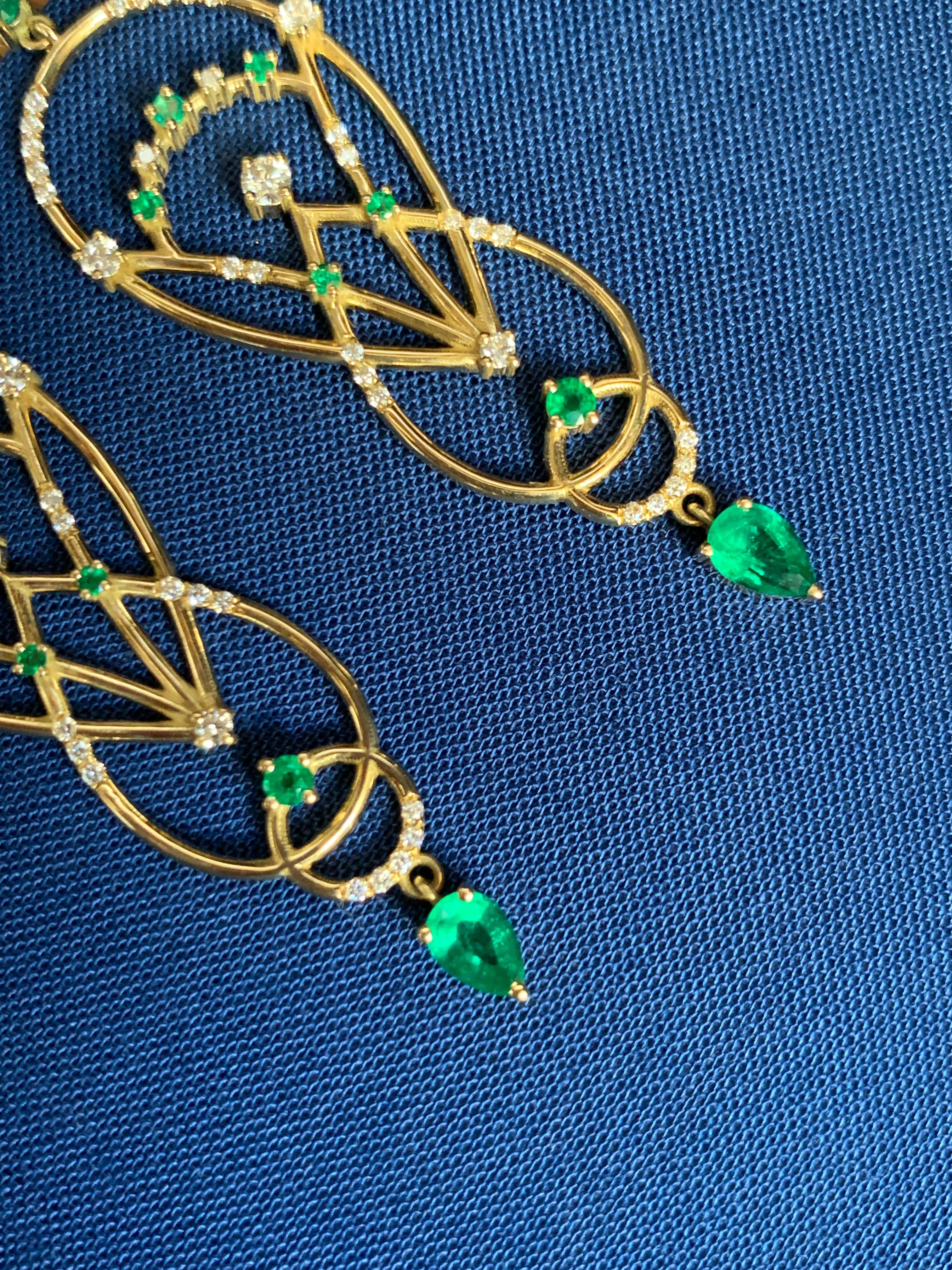 Interlocking Geometry Emerald and Diamond Gold Pear Earrings In New Condition In Athens, Ekali
