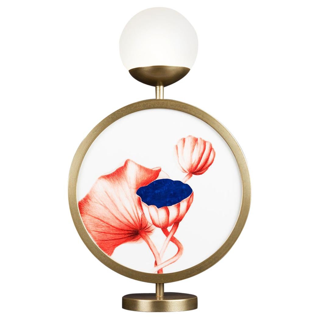 Lampe de table contemporaine lotus imbriquée en laiton et soie en vente