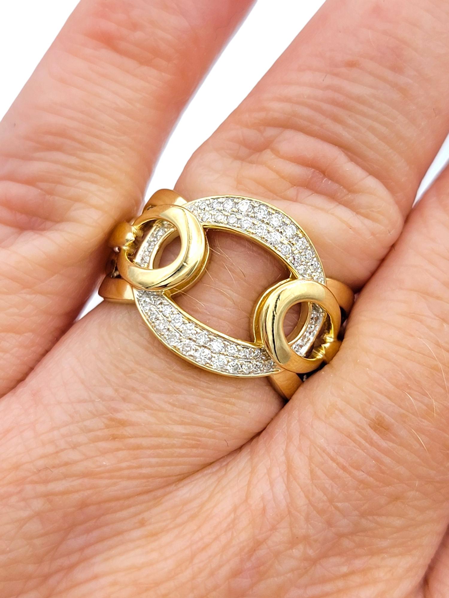 Interlocking Open Circle Motif Pavé Diamond Band Ring in 14 Karat Yellow Gold im Angebot 2