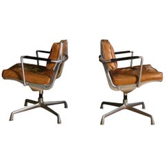 Chaise « Intermediate » conçue par Ray et Charles Eames pour Herman Miller  USA
