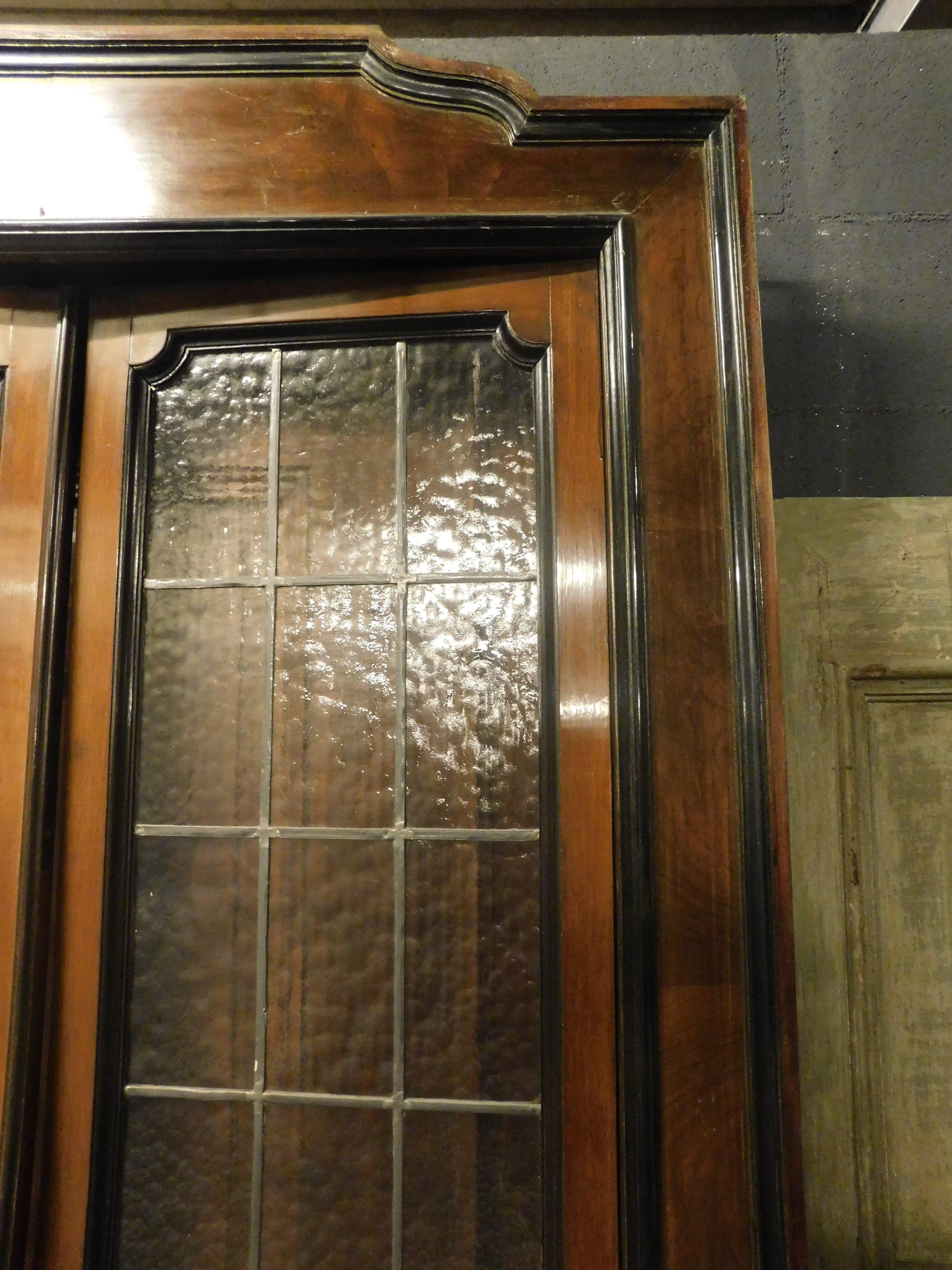 Porte interne en bois avec deux rallonges complètes de verre et de cadre, Milan en vente 1