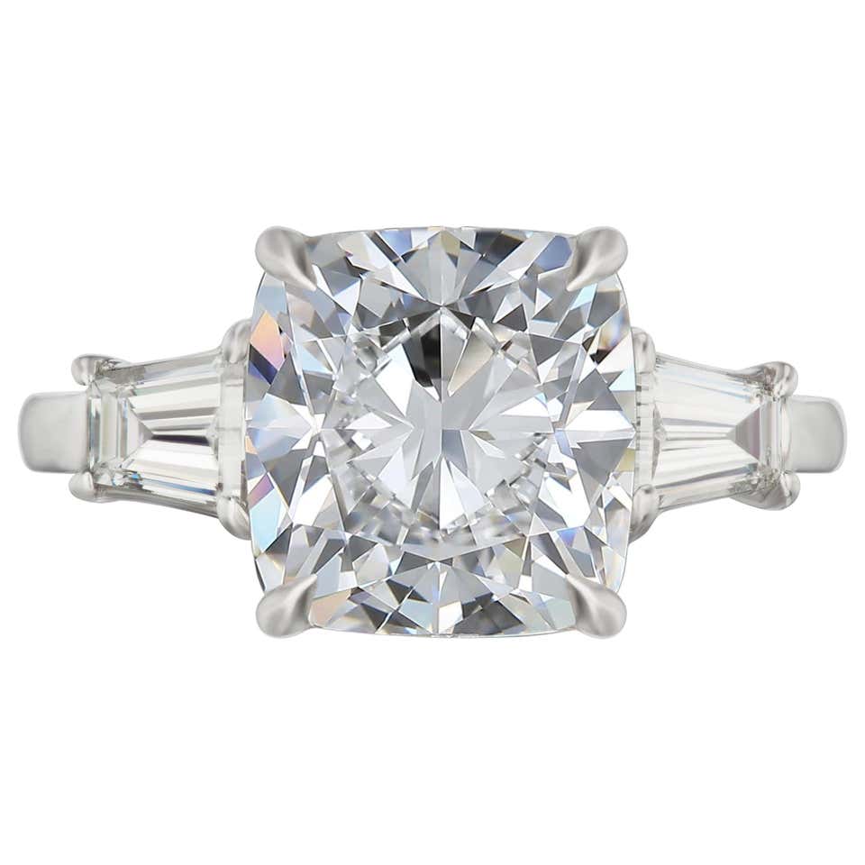 GIA Report Certified Rectangular Modified Brilliant Cut Diamond Ring, 1 ...