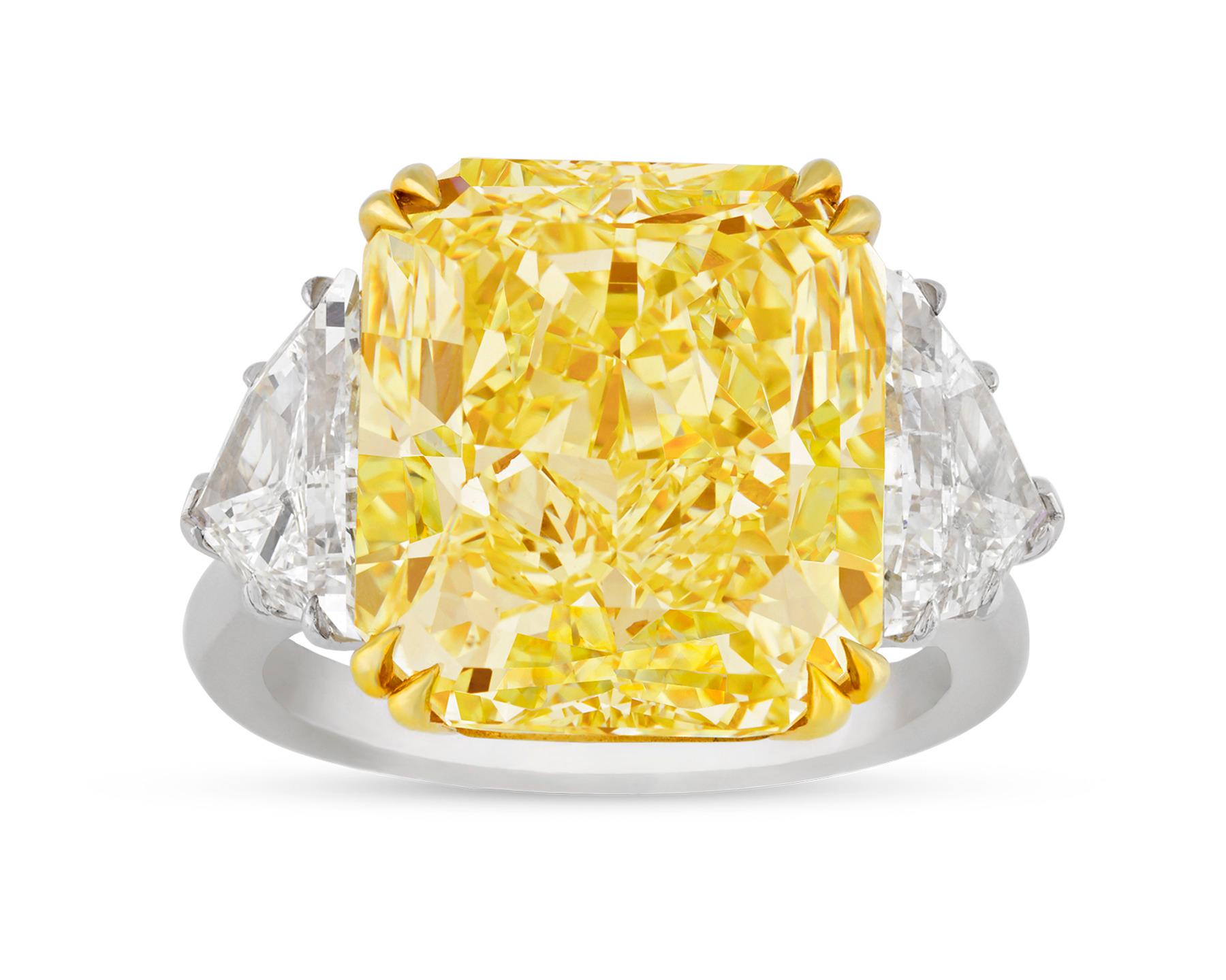 Modern Internally Flawless Fancy Yellow Diamond Ring, 10.67 Carat