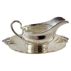 International Royal Danish Sterling Silver Sauciere auf Stand