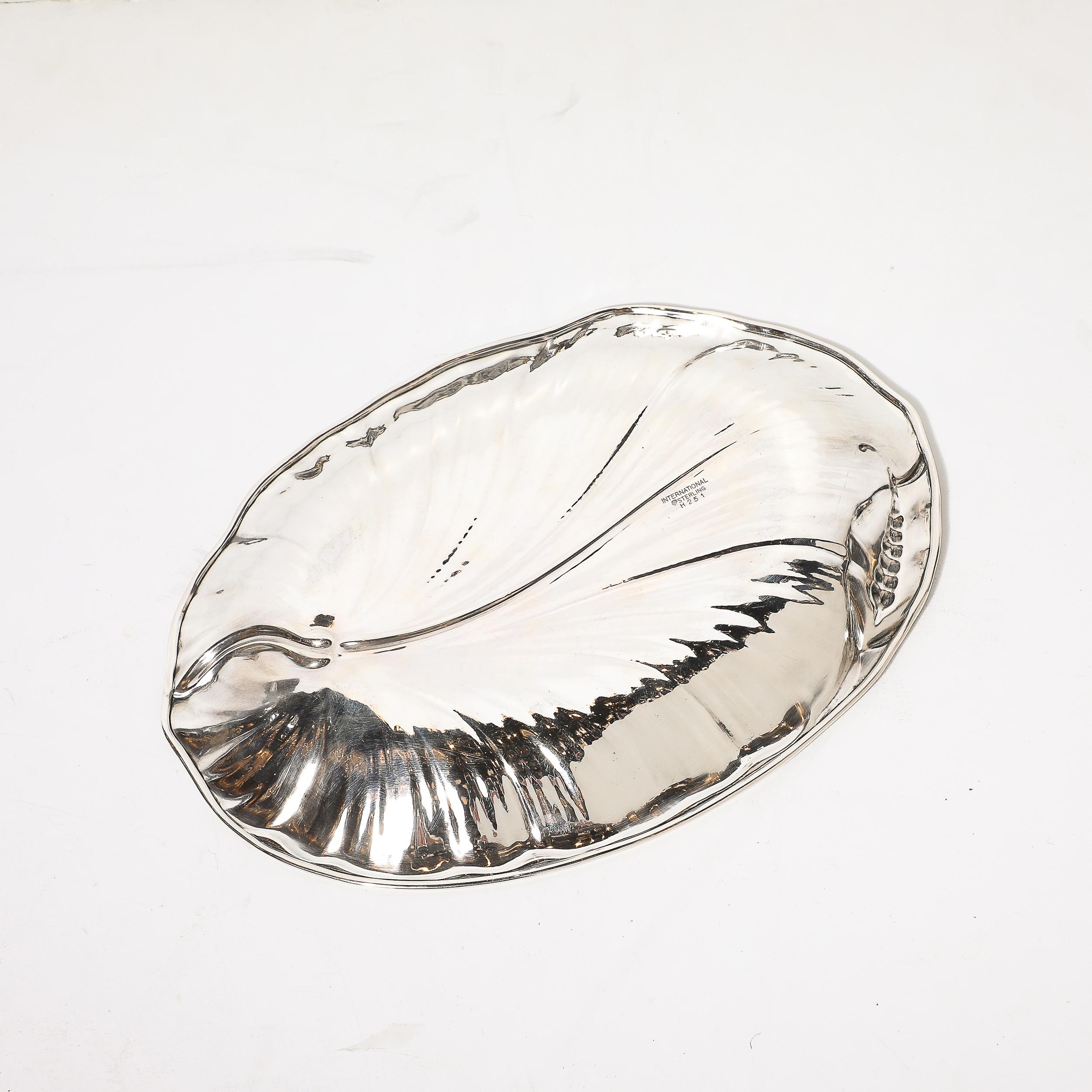 International Sterling Silber H251 Repousse Lilie servieren Tablett im Angebot 9
