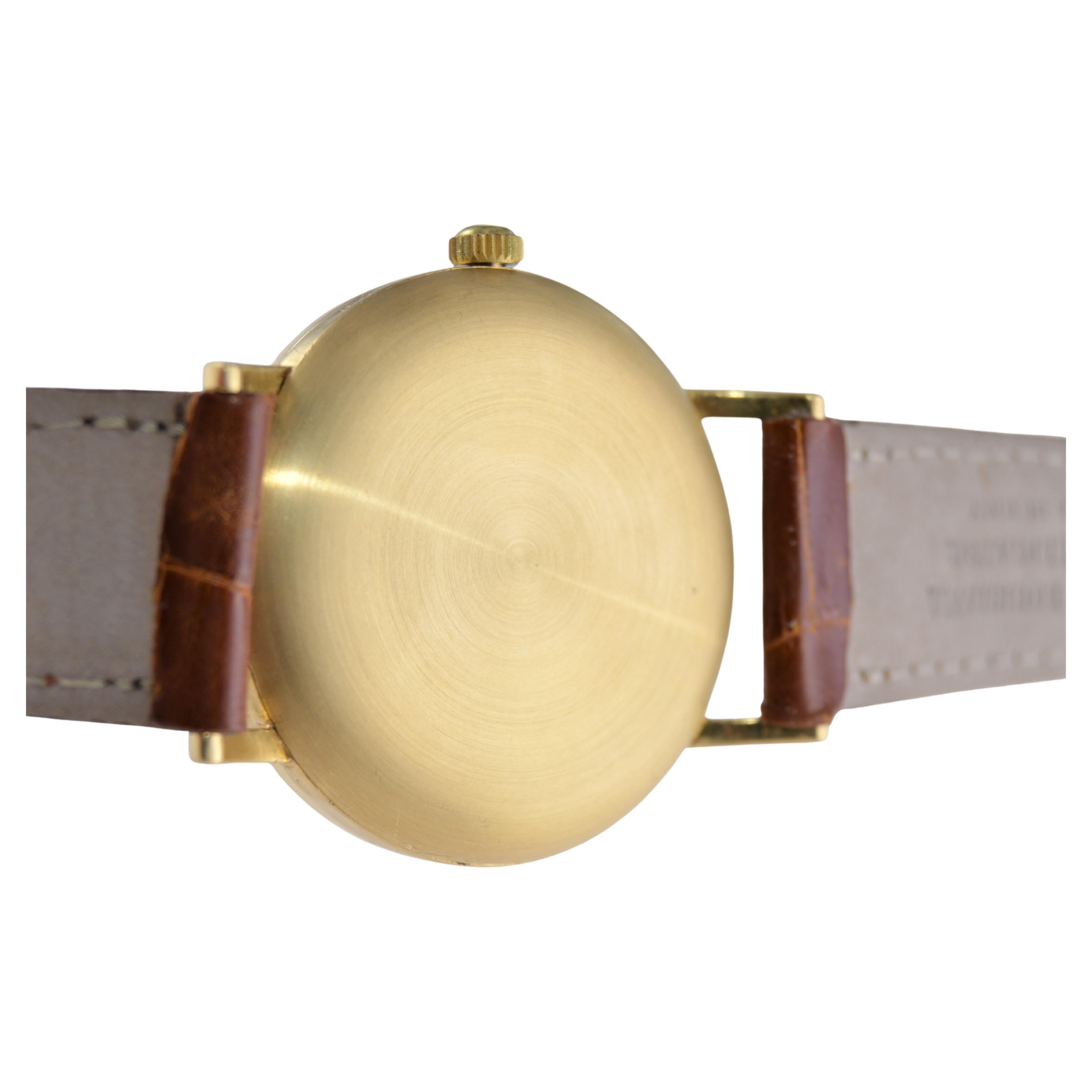 International Watch Company 18 Karat Gold Art Deco Full Size Wristwatch, 1940s For Sale 5