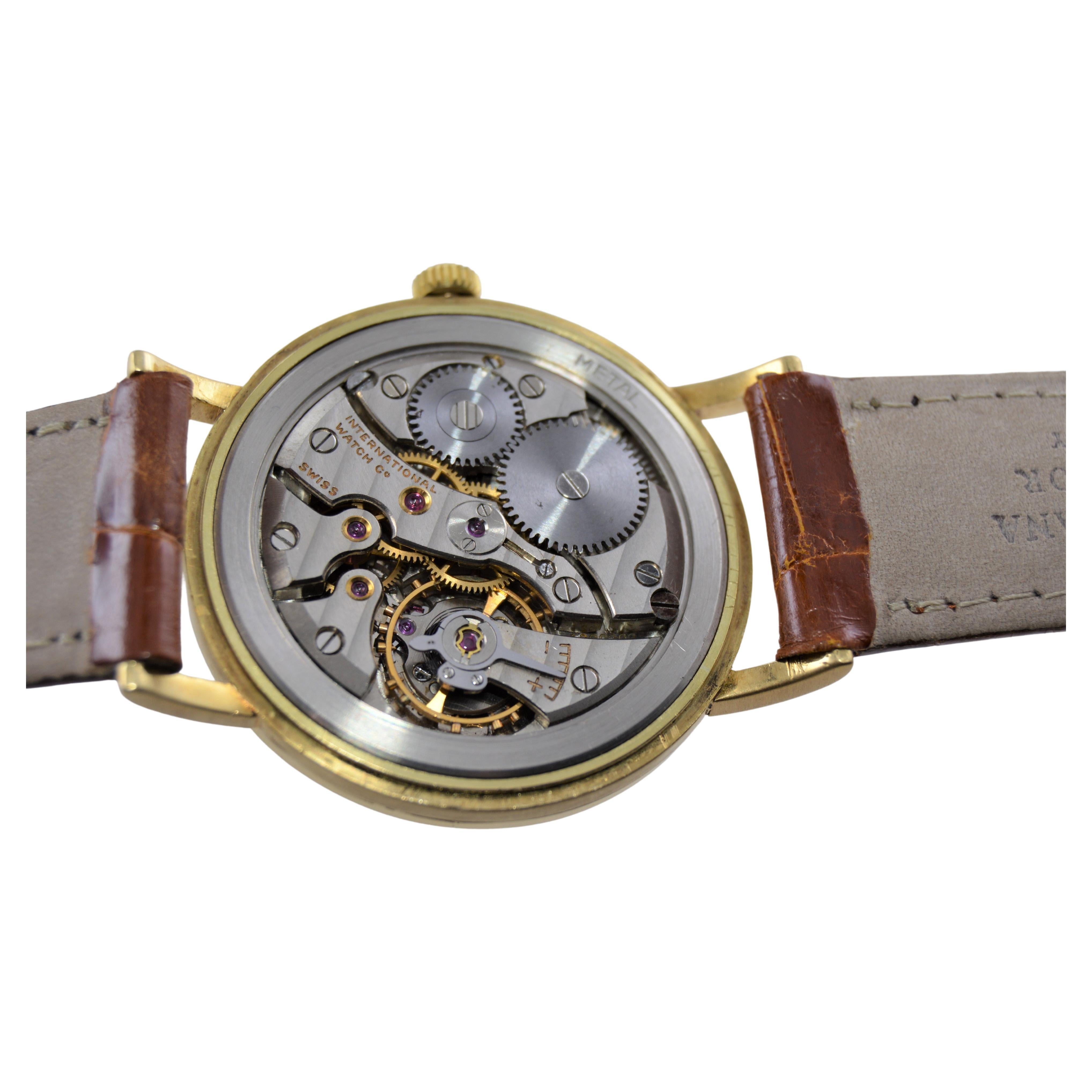 International Watch Company 18 Karat Gold Art Deco Full Size Wristwatch, 1940s For Sale 9