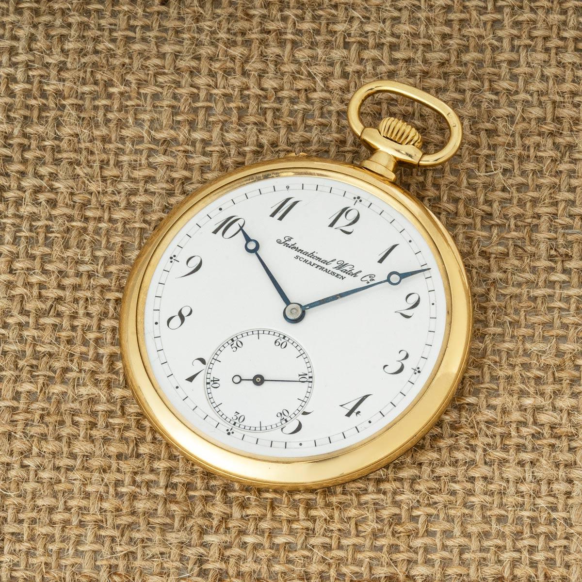 Reloj de bolsillo dorado de esfera abierta International Watch Company S. 1920 en venta 3