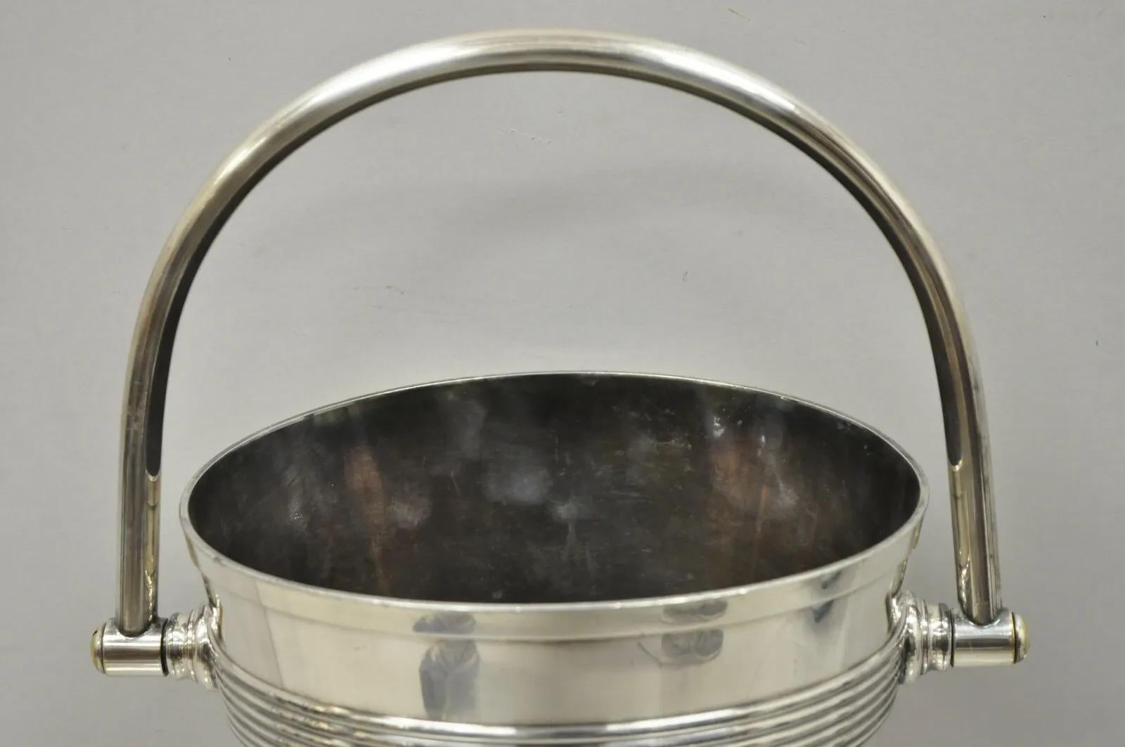 International Wilcox S.P. Co English Regency Champagne Ice Bucket 800 Silver In Good Condition For Sale In Philadelphia, PA