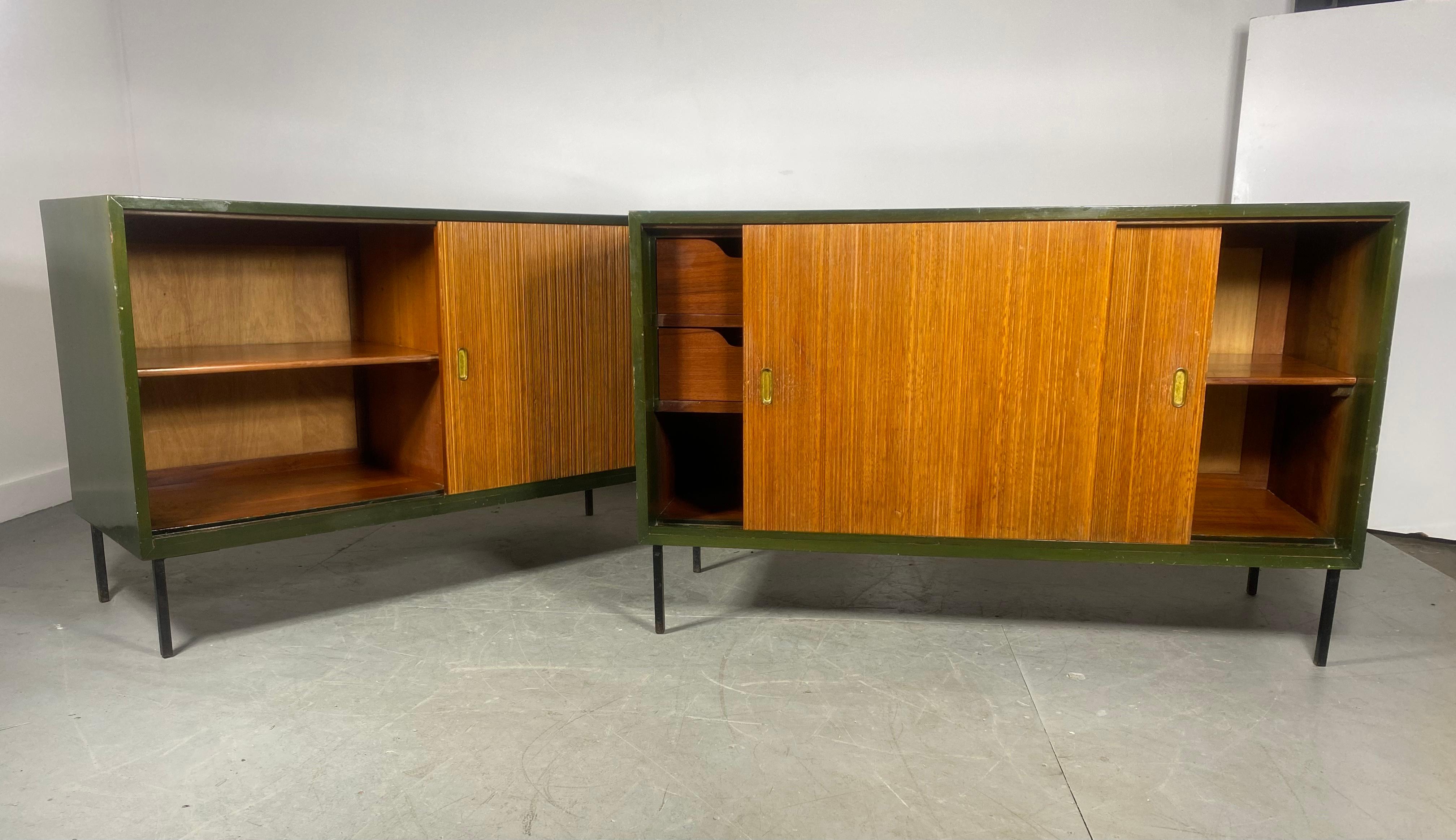 Mid-Century Modern Interplan Unit 'K' Lacquered Sideboard by Robin Day for Hille, 1950s For Sale