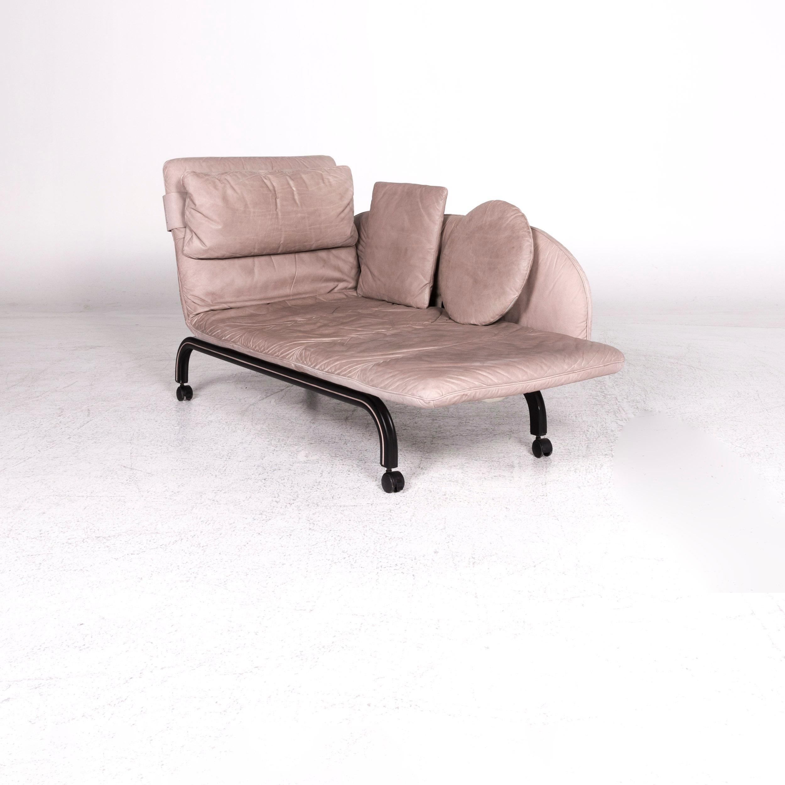 We bring to you an Interprofil Beo Anilin leather lounger gray relax function.

 Product measurements in centimeters:
 
 Depth: 80
Width: 176
Height: 89
Seat-height: 37
Rest-height: 69
Seat-depth: 69
Seat-width: 138
Back-height: 51.
 