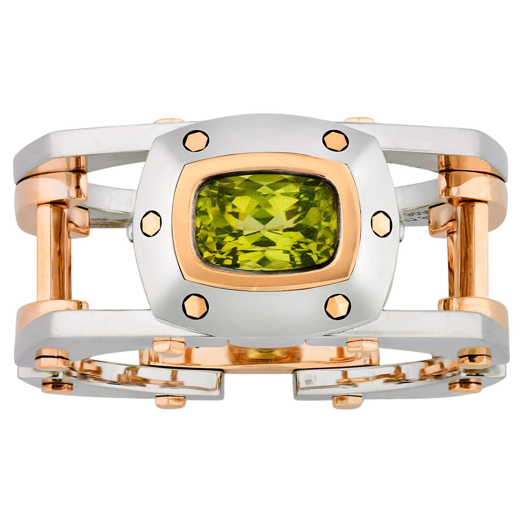 Interstellar Peridot Ring, 1.11 carats For Sale