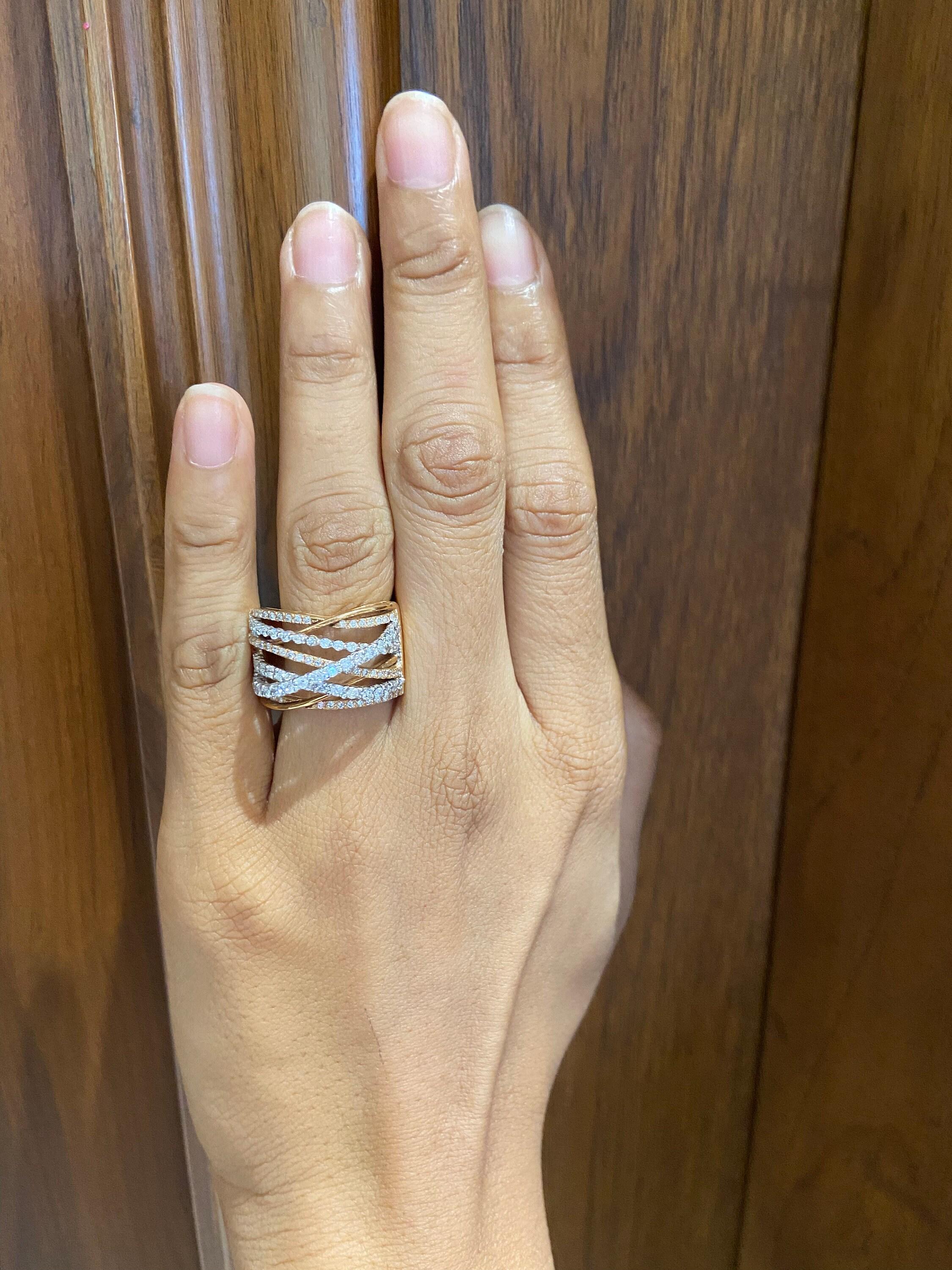 Art déco Bague à anneaux entrelacés en or massif 14 carats avec diamants certifiés en vente