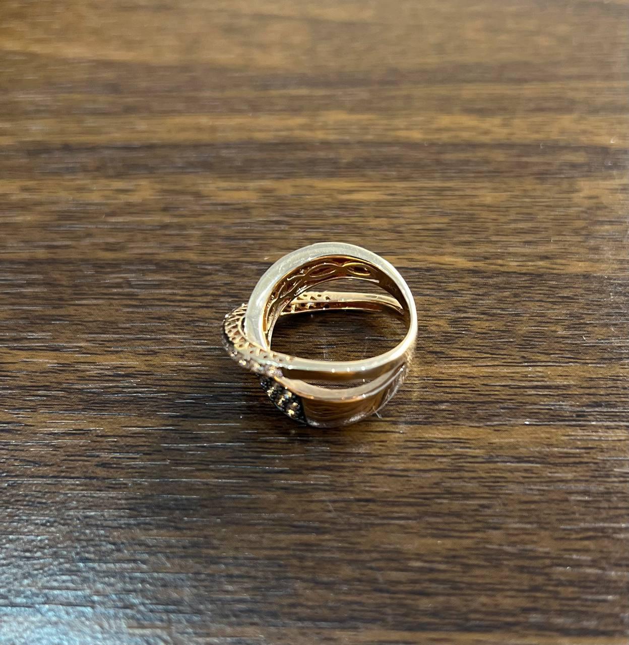 Intertwined Pave-Set White Champagne Diamonds 14K Rose Gold Statement Ring For Sale 2
