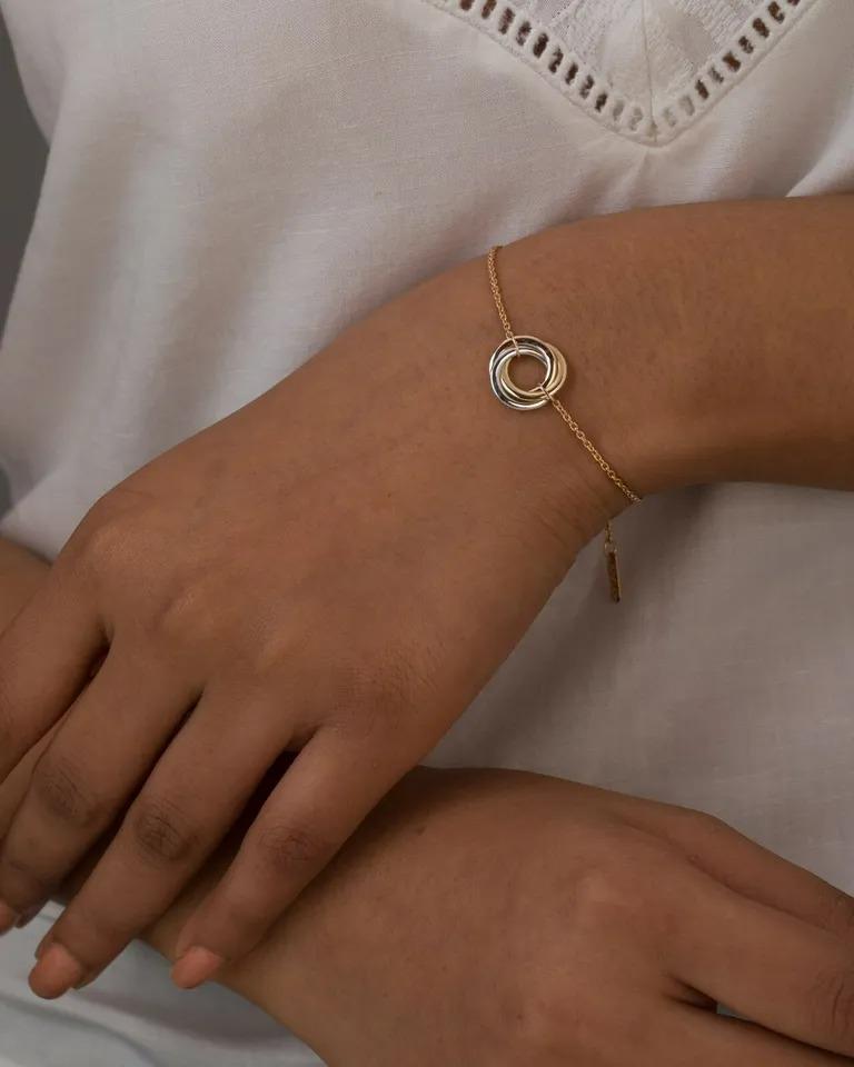 Intertwined Tri Color Circle Bracelet 14k Solid Gold Circle Of Life Bracelet.
Light weight can be worn everyday

Additional information:
Condition: New with tags: A brand-new, unused, and unworn item (including handmade items) in the original