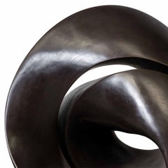 Scultura in bronzo intrecciata