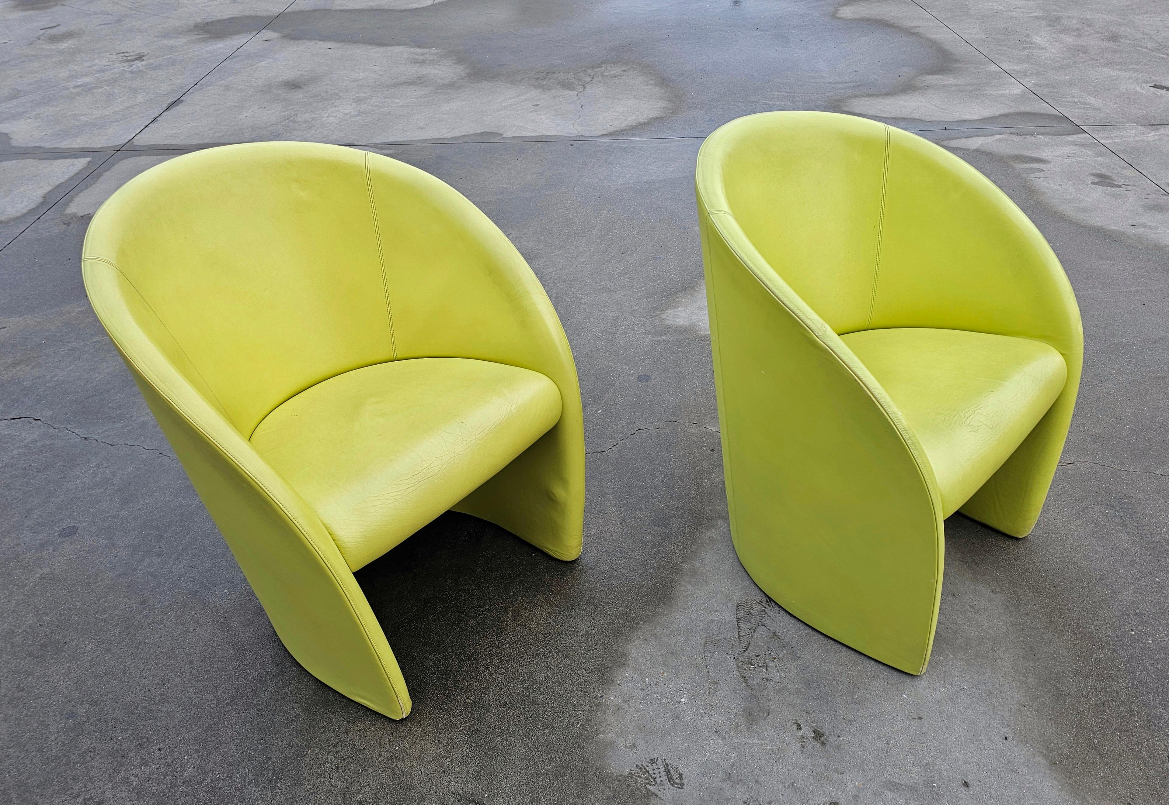 1 of 5 Intervista Club Chairs by Poltrona Frau in Chartreuse Leather, Italy 1989 For Sale 4