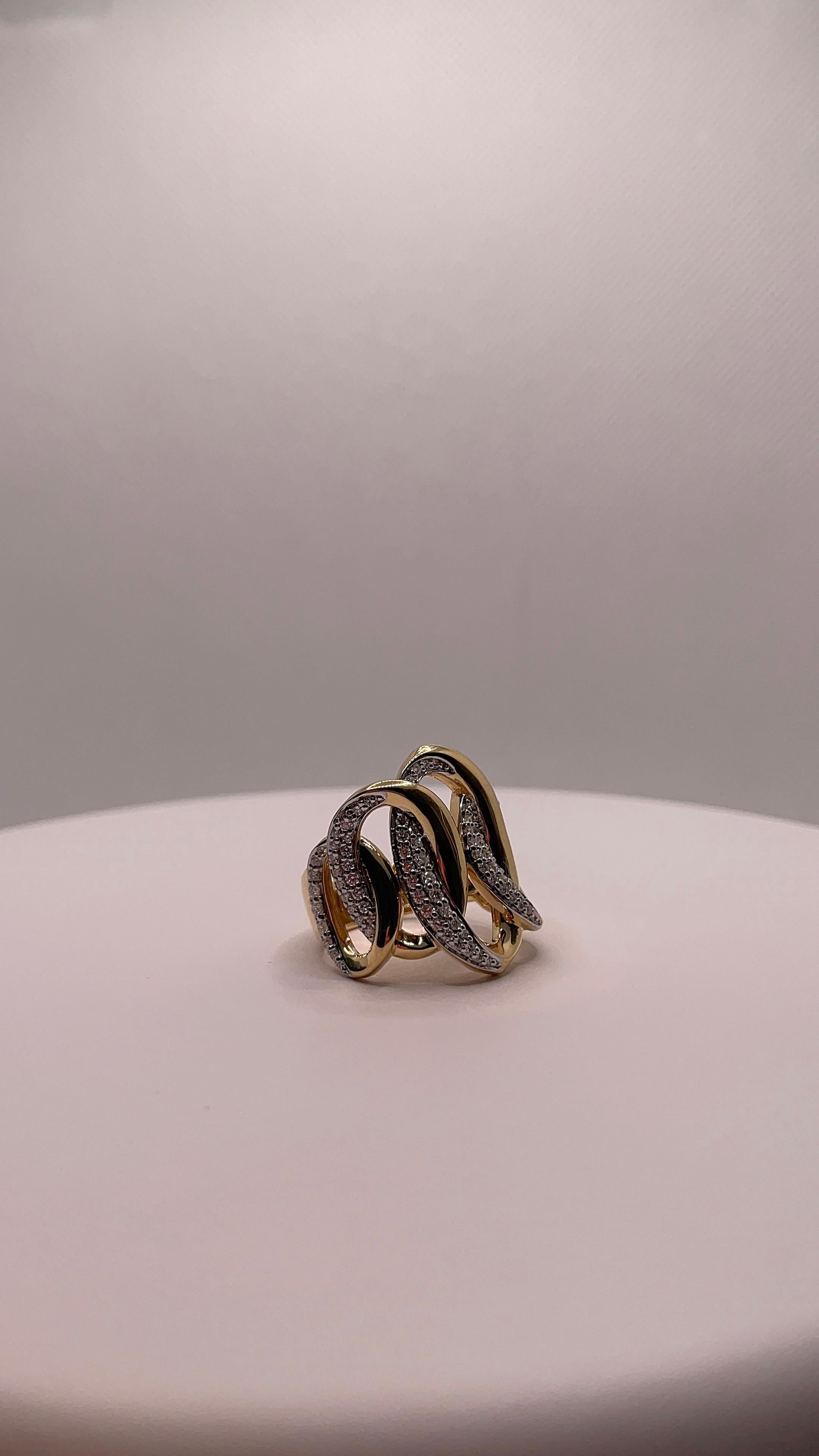 Verwobener Diamantring aus 18K Gelbgold im Angebot 10