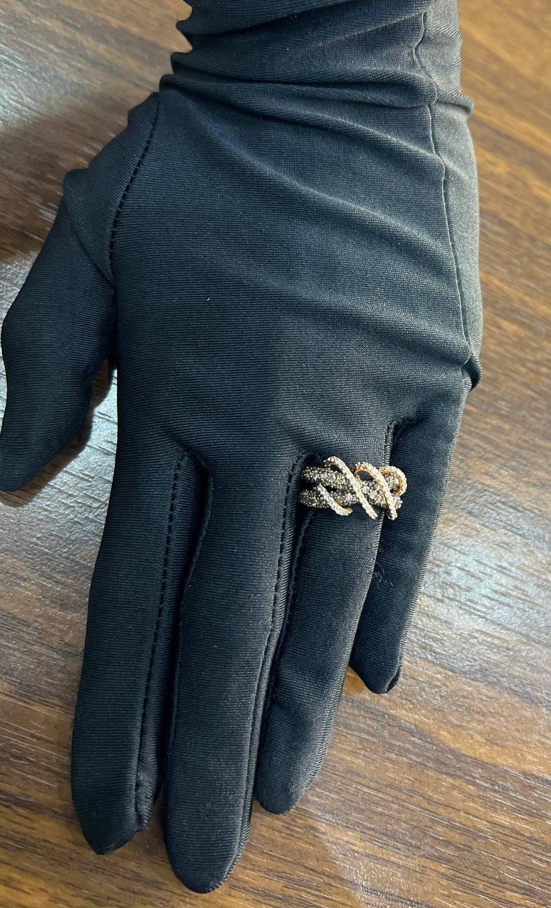 Anello con pavé intrecciato di diamanti bianchi e marroni champagne in oro rosa 14K in vendita 8