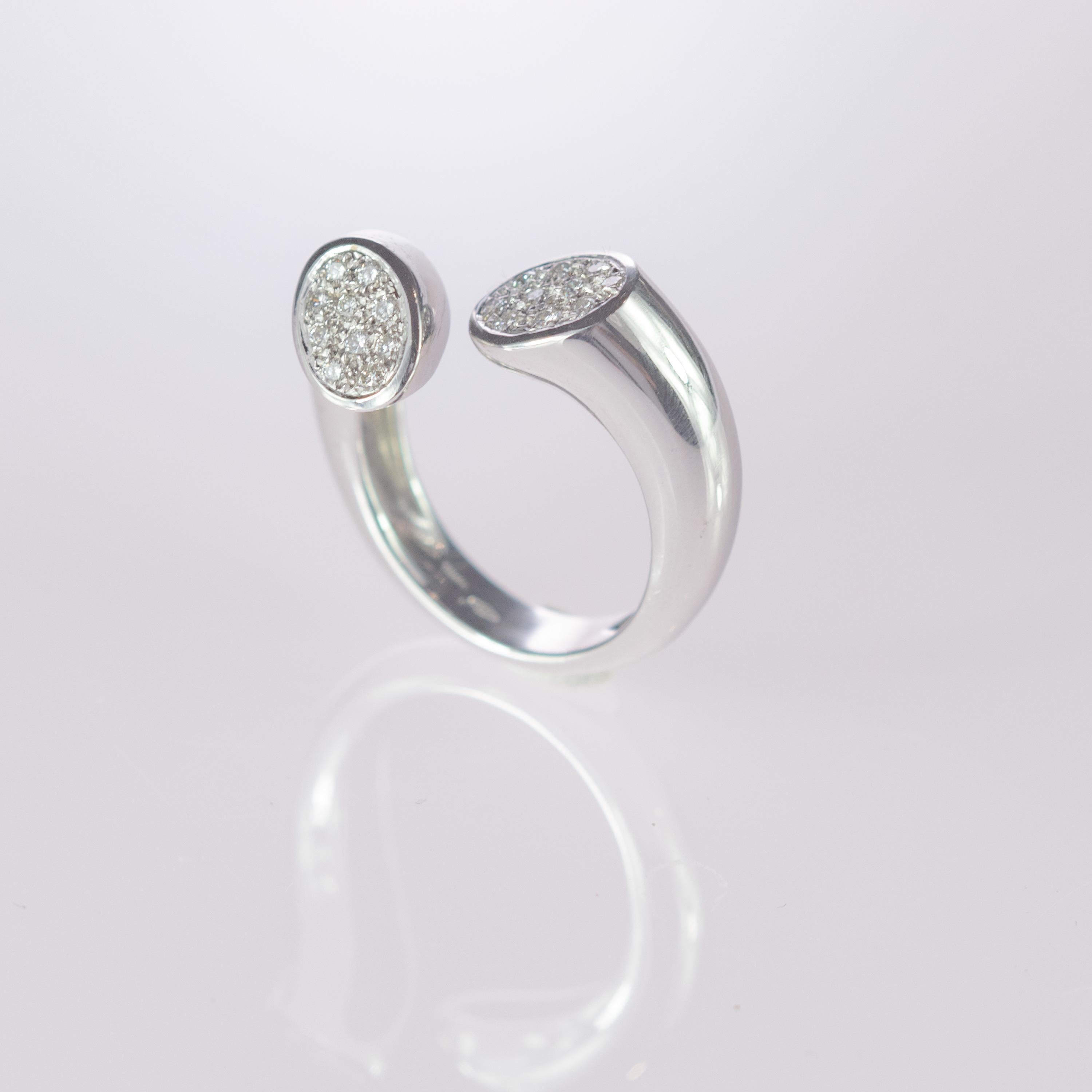 Intini Jewels 0.24 Carat Diamond Round Brilliant 18 Karat White Gold Bypass Ring In New Condition In Milano, IT