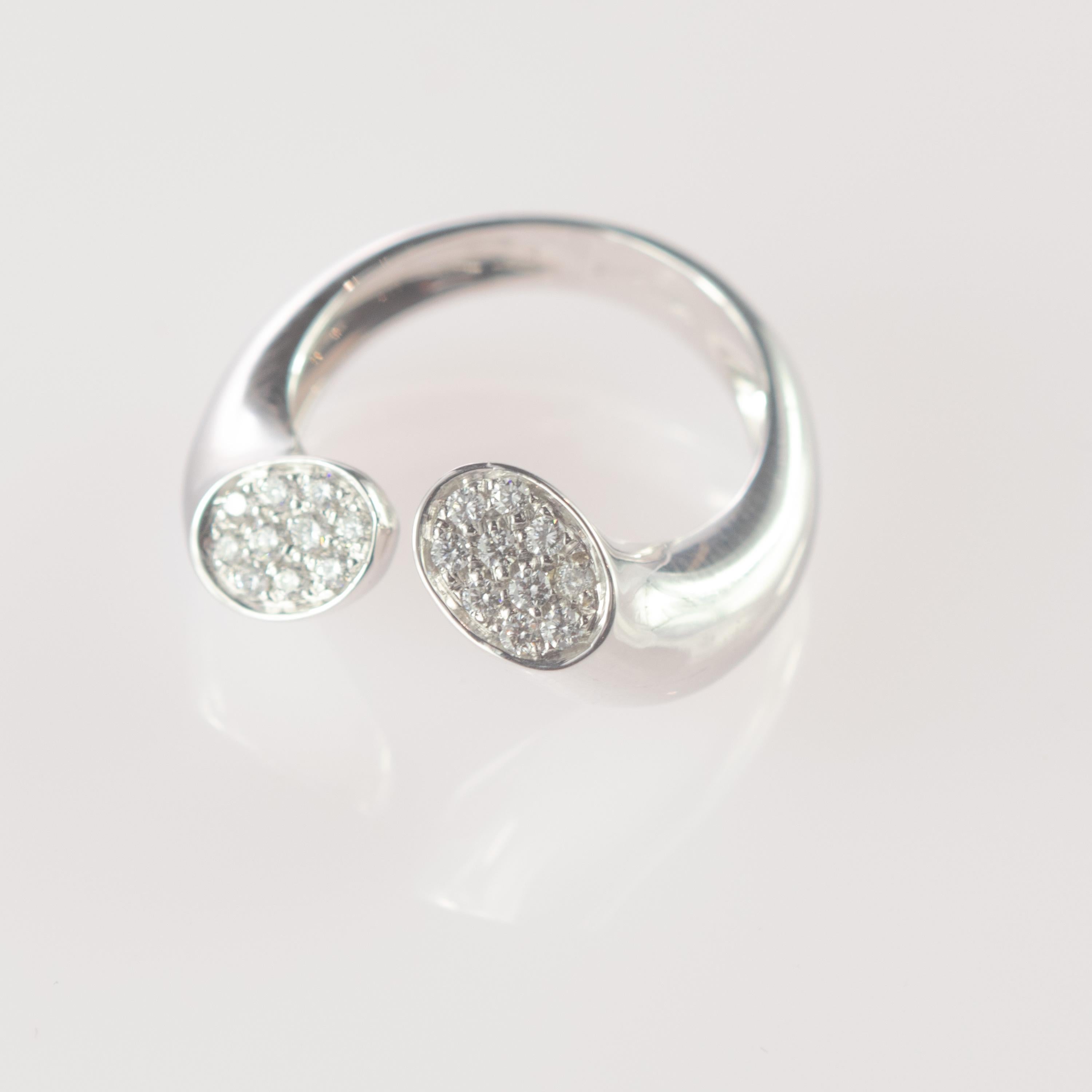 18 Karat Weißgold Bypass-Ring mit 0,29 Karat rundem Diamanten vontini Jewels im Angebot 2