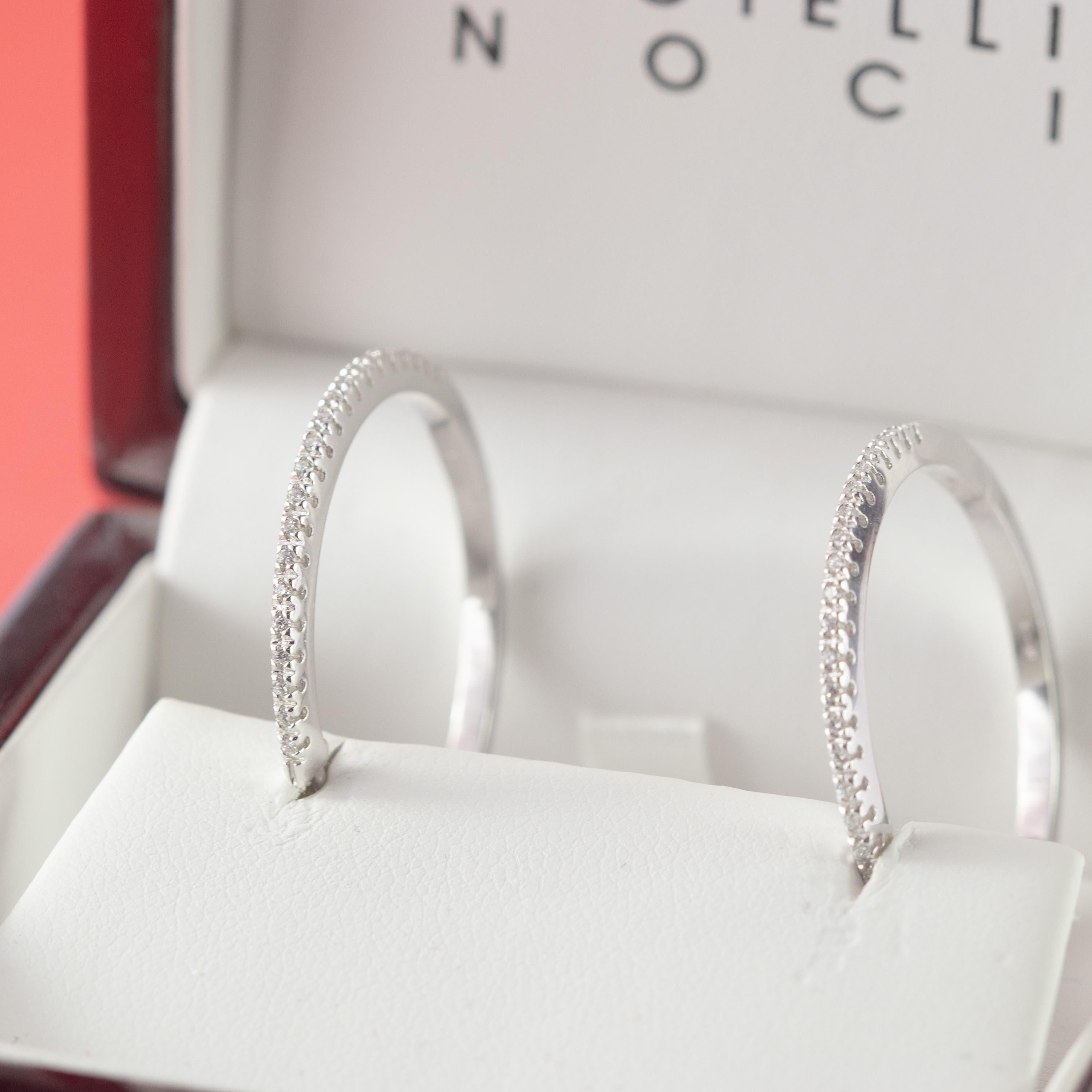 Artista Intini Jewels - Orecchini a cerchio in oro bianco 18 carati con diamante da 0,63 carati in vendita