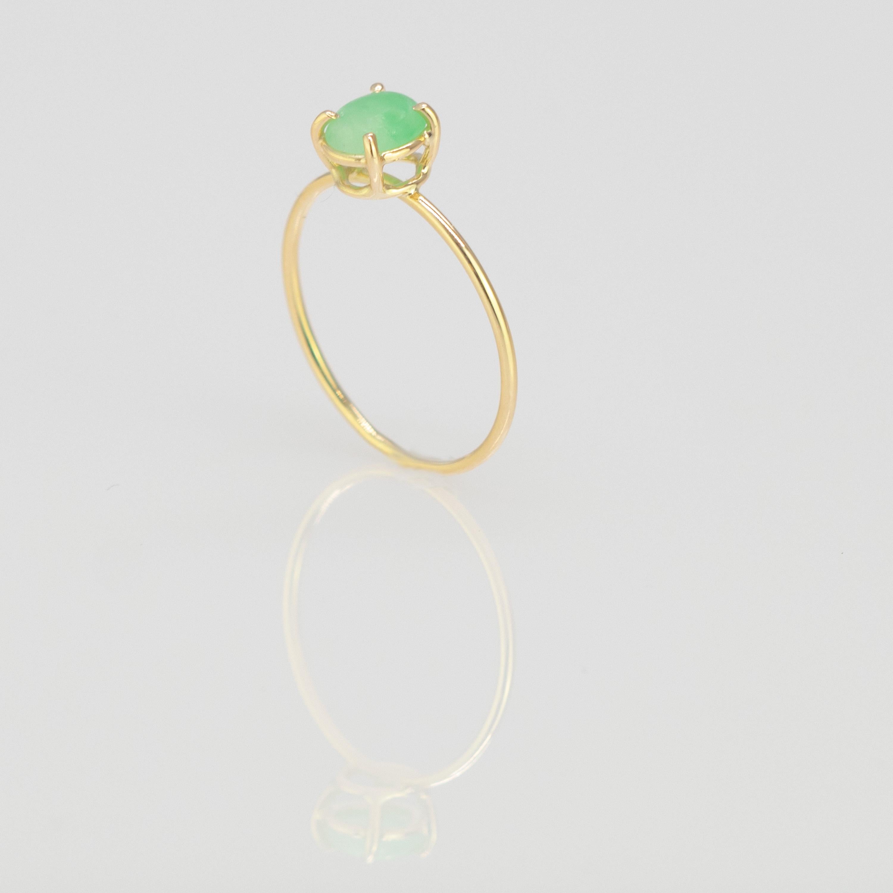 Intini Jewels 0.7 Carat Jade 18 Karat Yellow Gold Solitaire Cocktail Oval Ring In New Condition For Sale In Milano, IT