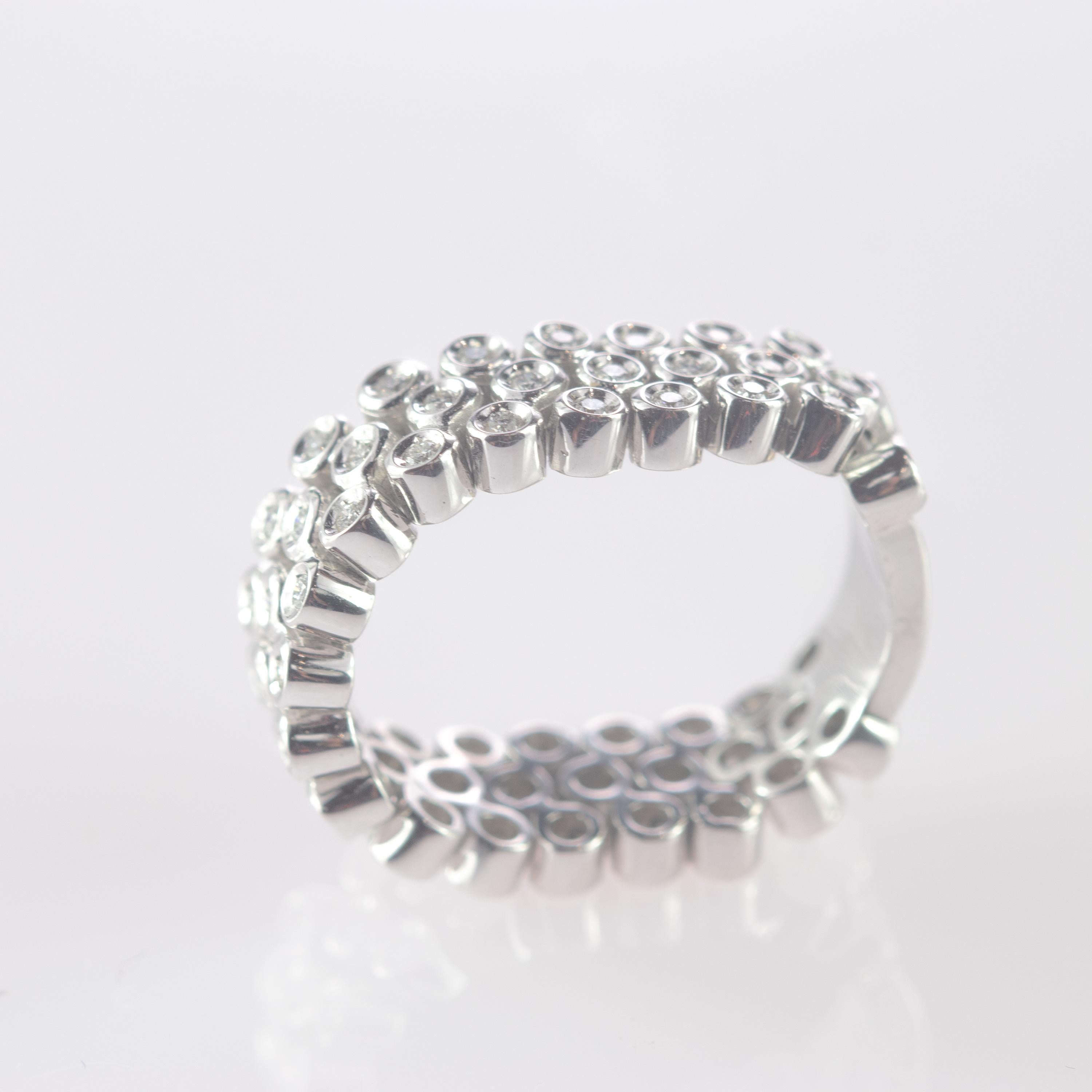 Modern Intini Jewels 0.85 Carat Natural Diamond 18 Karat White Gold Flexible Band Ring For Sale