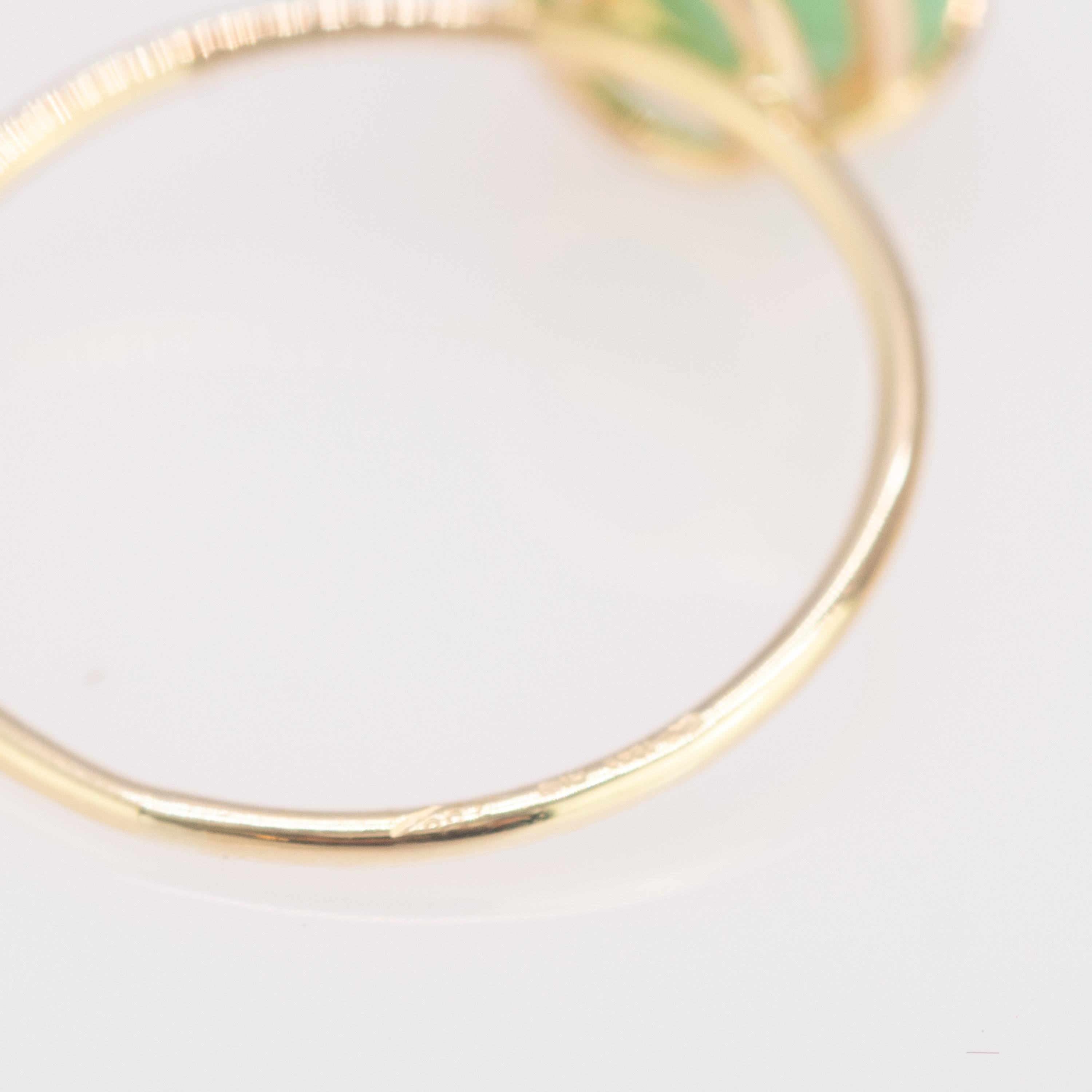 Intini Jewels Bague cocktail solitaire ovale de cocktail en or jaune 18 carats avec jade de 1,2 carat Pour femmes en vente