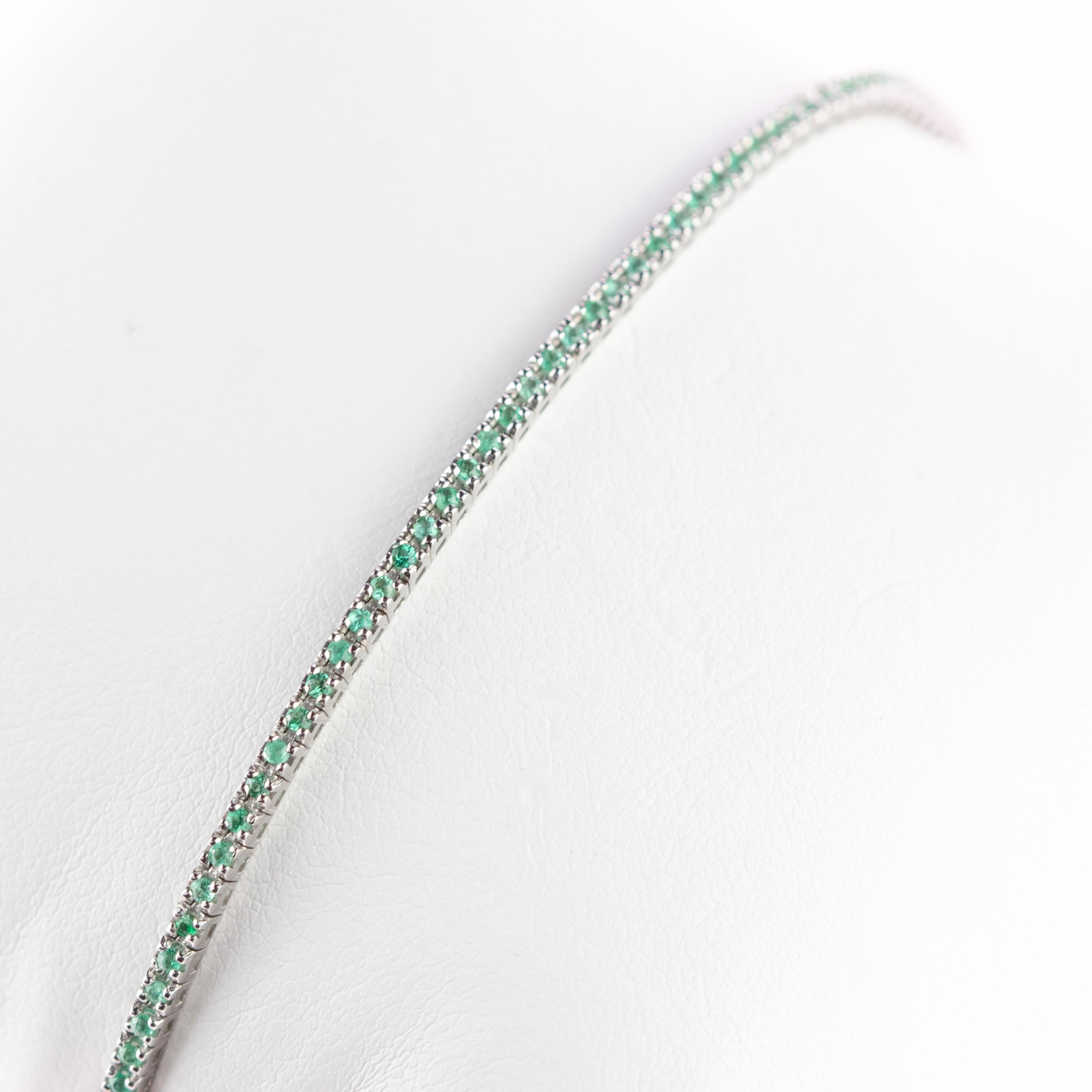 Retro Intini Jewels 1.3 Carat Emeralds Cut 18 Carat White Gold Woven Tennis Bracelet For Sale