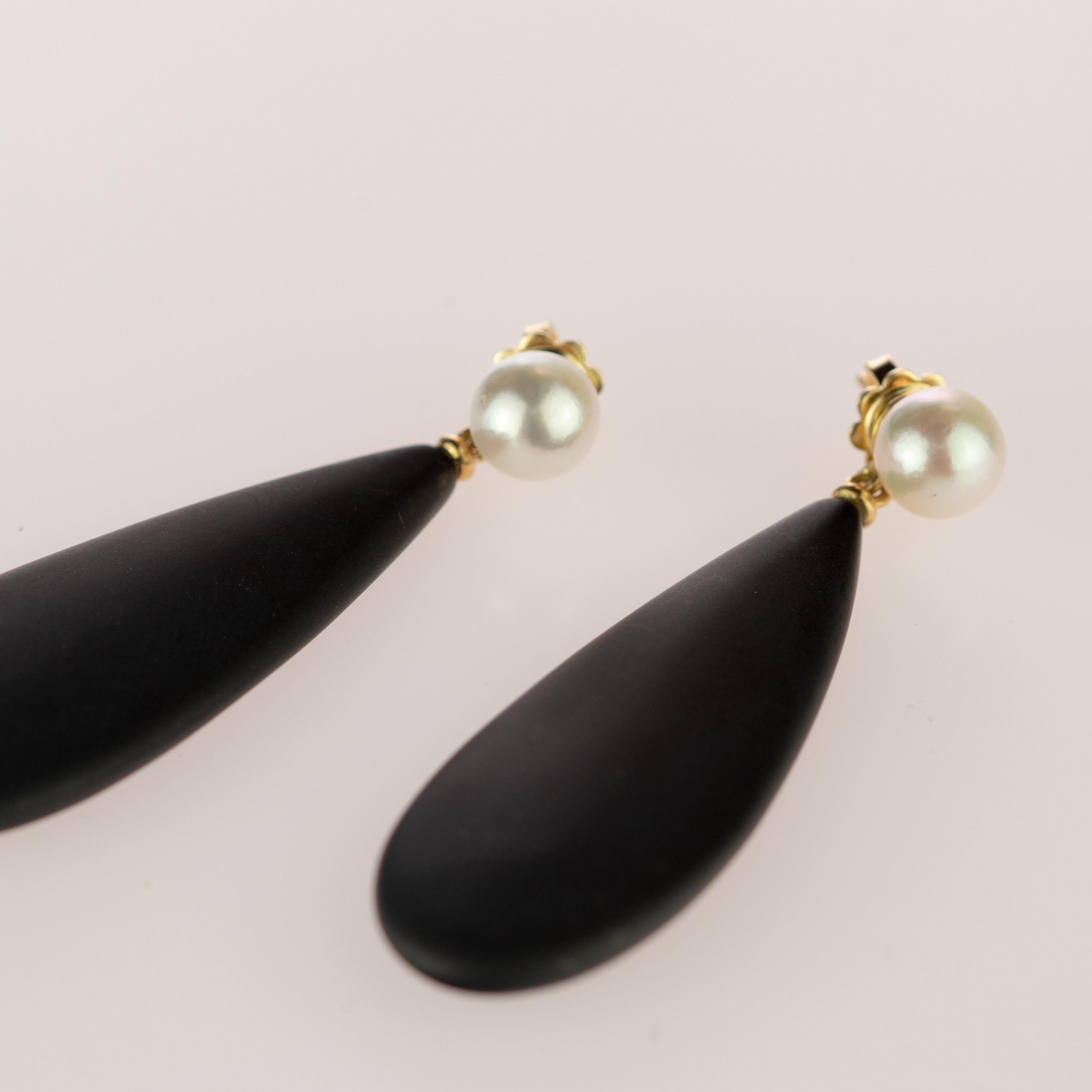 Intini Jewels 18 Karat Gold Flat Pear Black Agate Crafted Drop Vintage Earrings For Sale 1