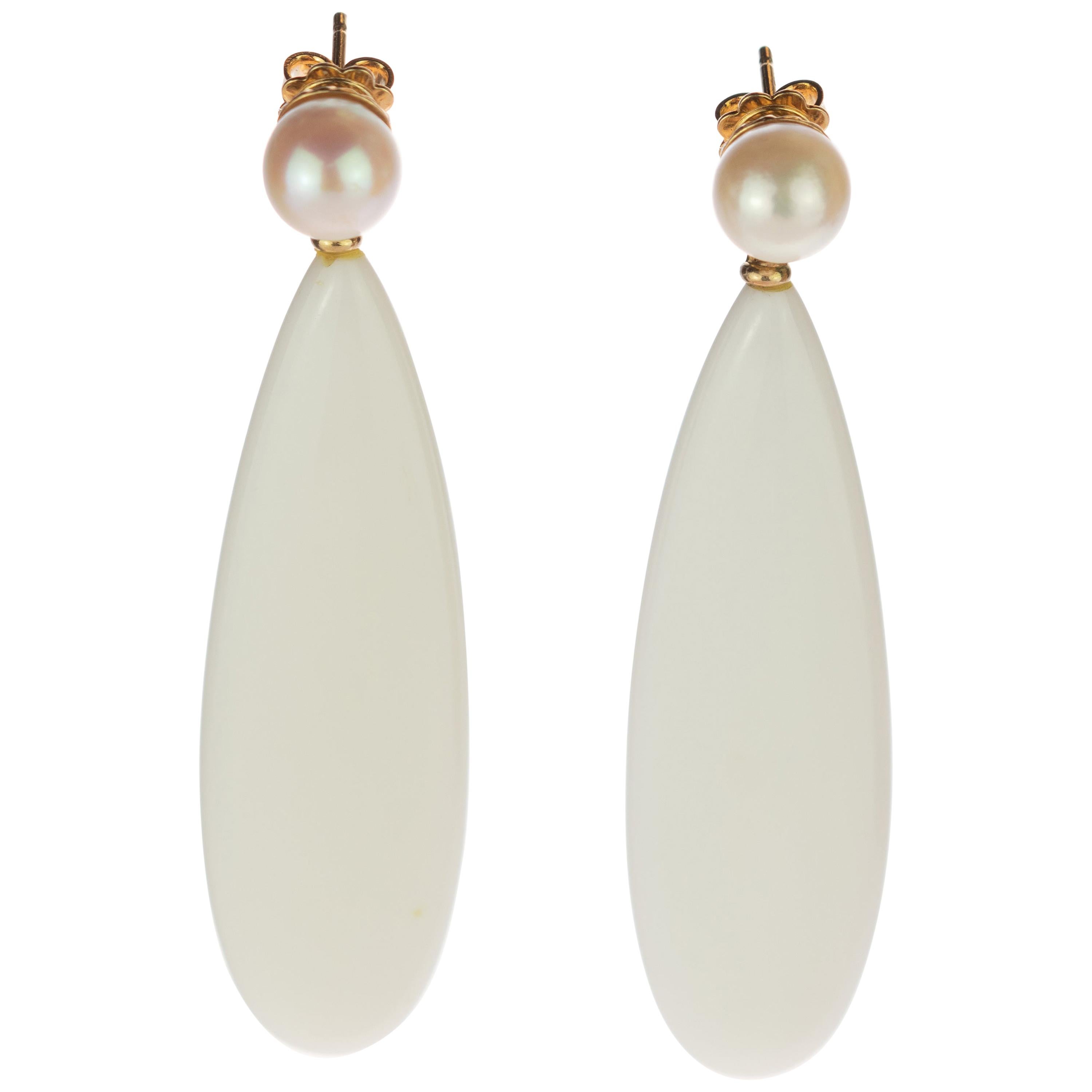 Intini Jewels 18 Karat Gold Flat Pear White Agate Crafted Drop Vintage Earrings For Sale